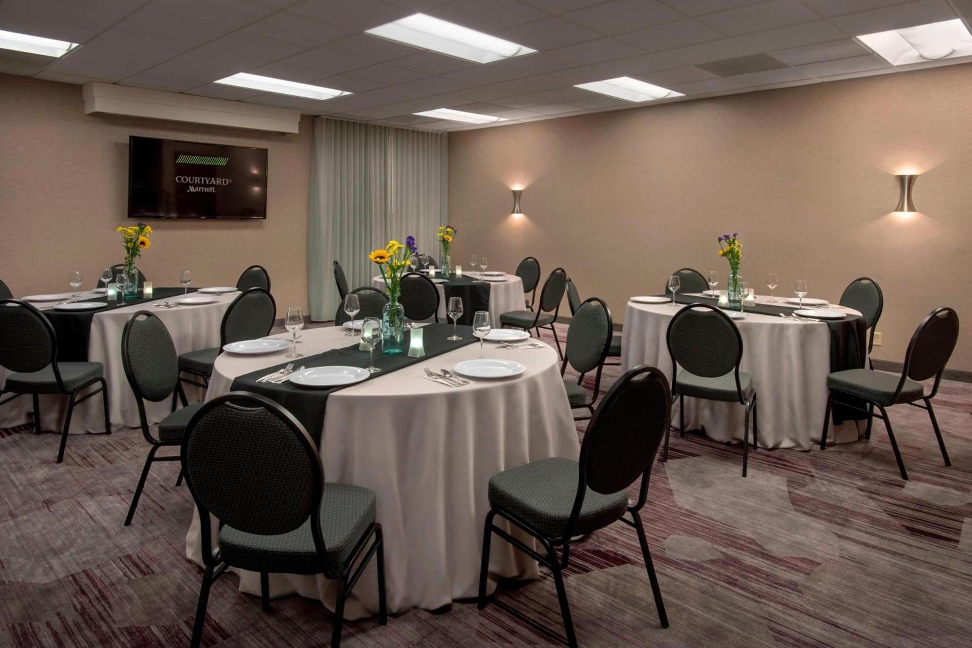 Courtyard by Marriott Mt. Laurel photo 25