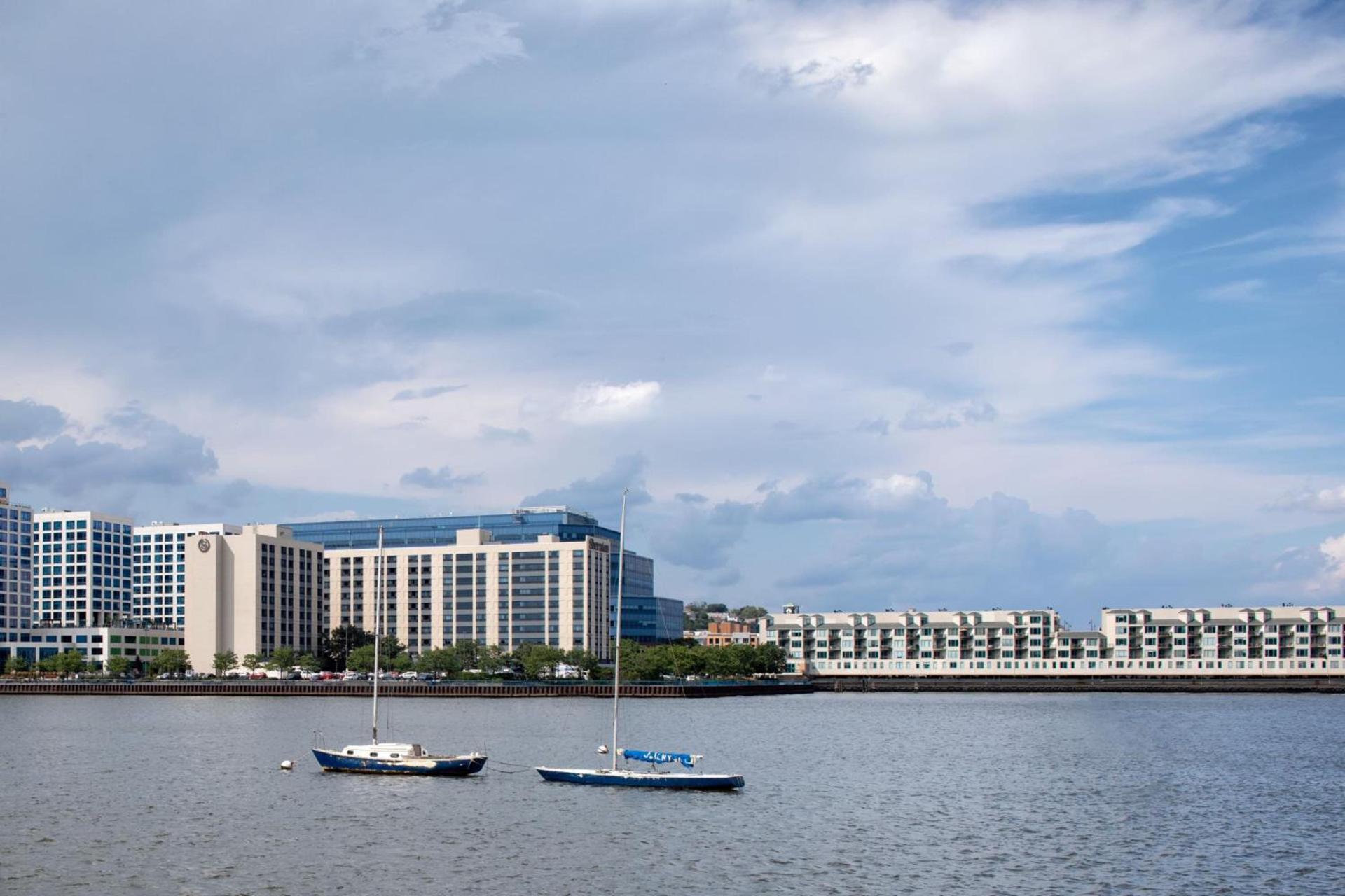 Sheraton Lincoln Harbor Hotel photo 10