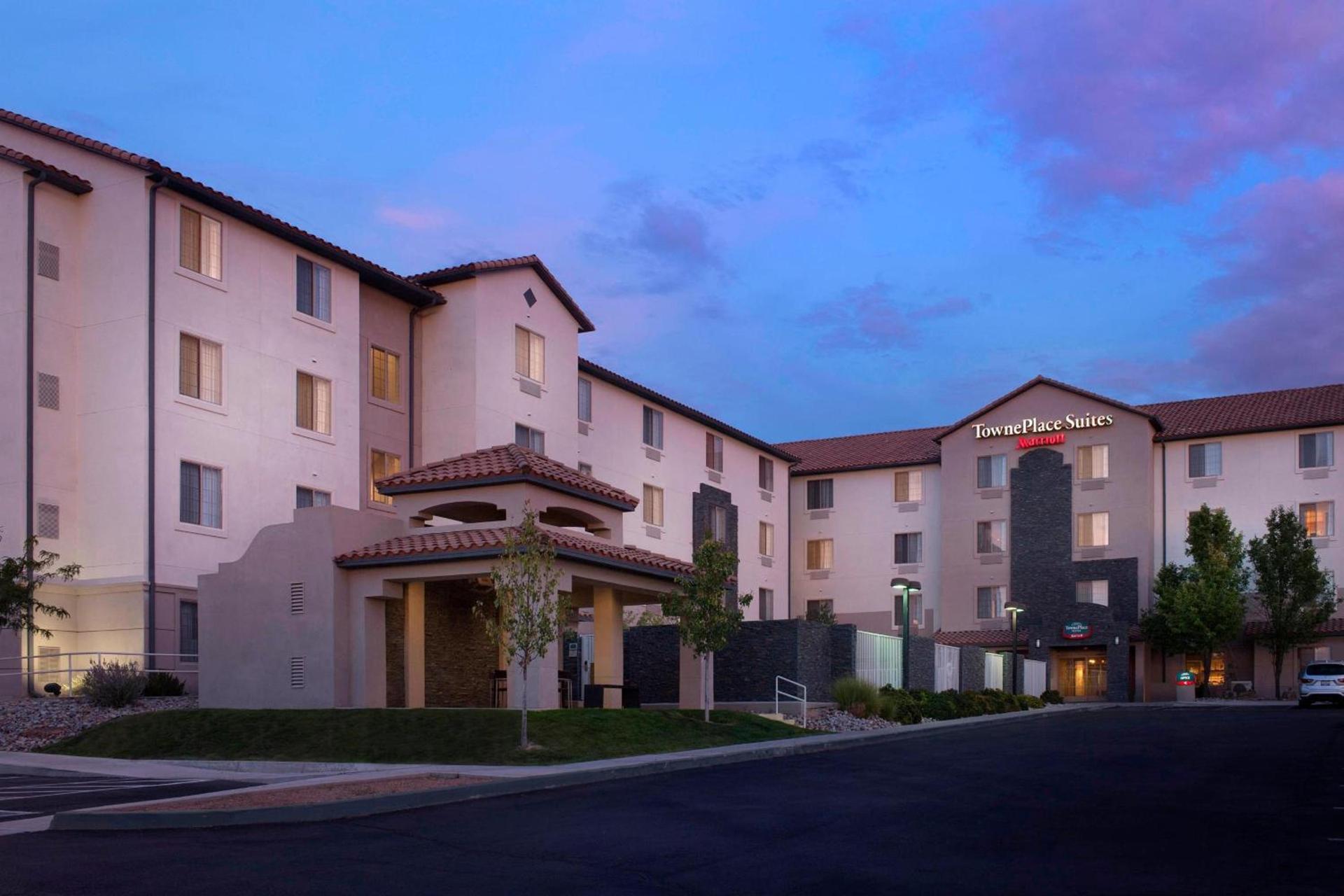 TownePlace Suites by Marriott Albuquerque Airport photo 2