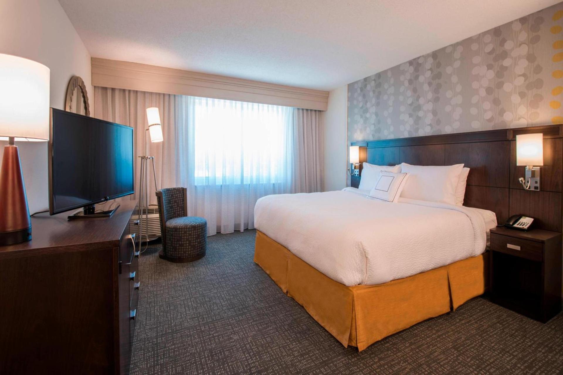 Courtyard by Marriott Columbus photo 11
