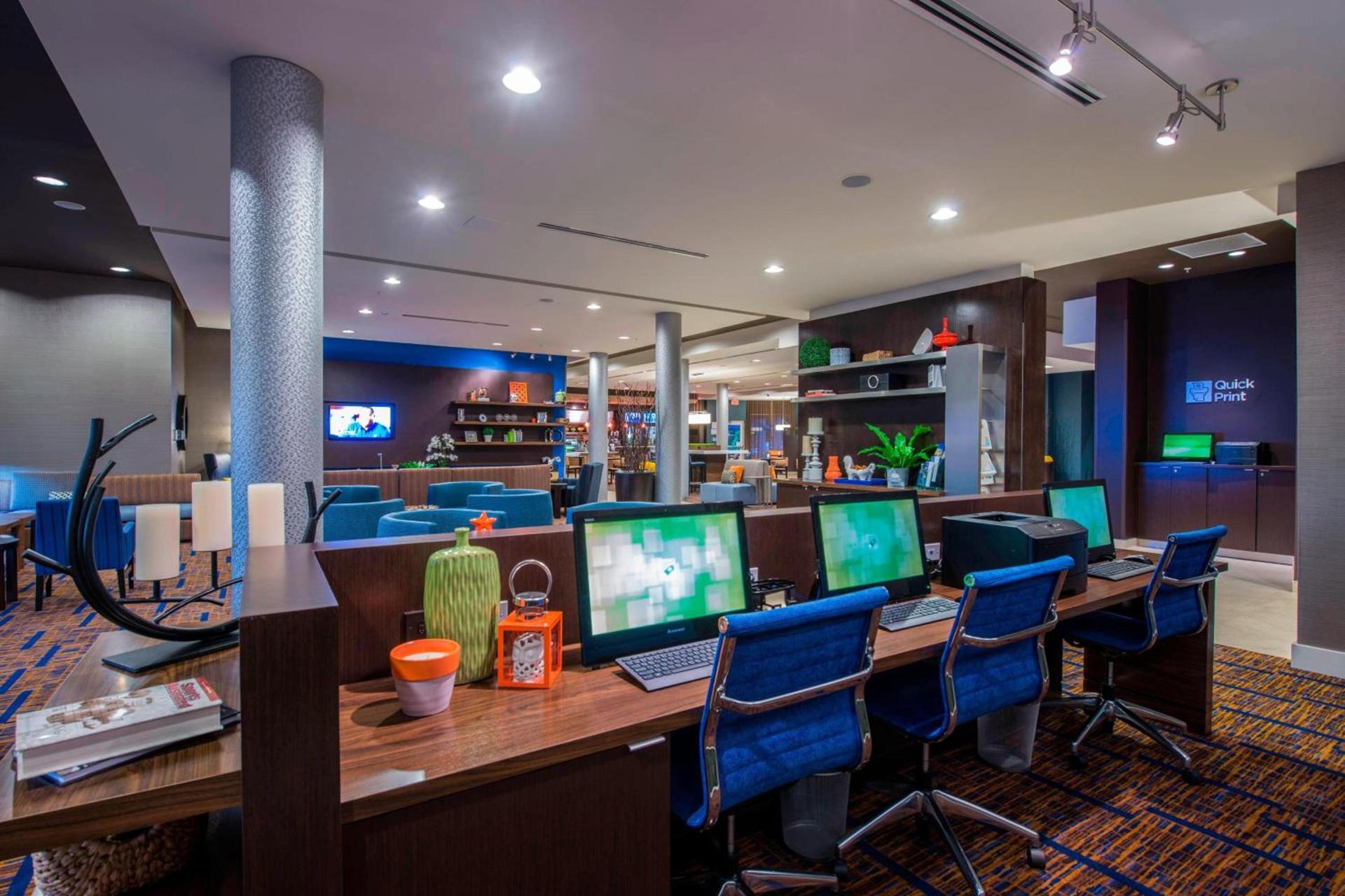 Courtyard by Marriott Columbus photo 13
