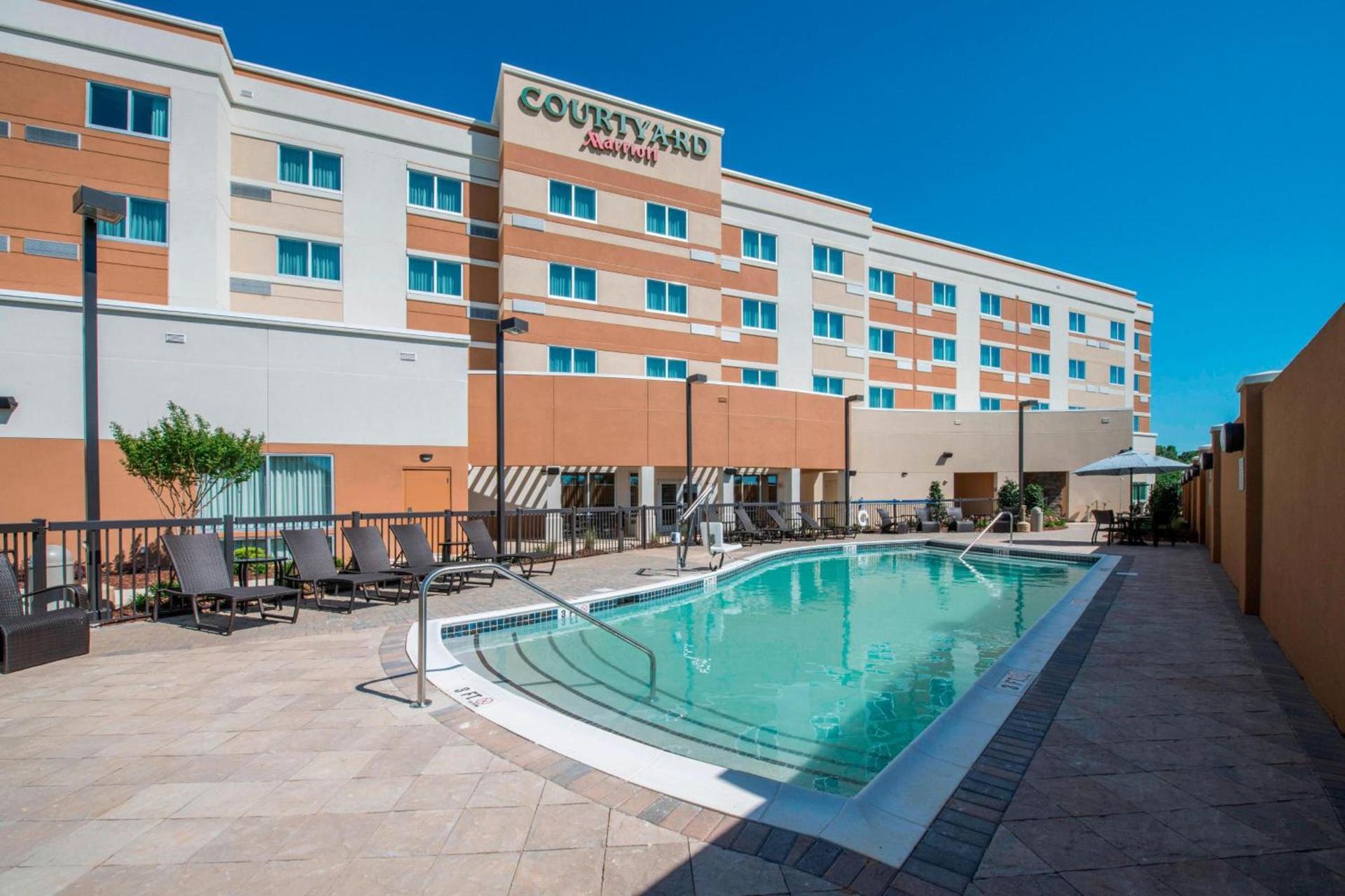 Courtyard by Marriott Columbus photo 22