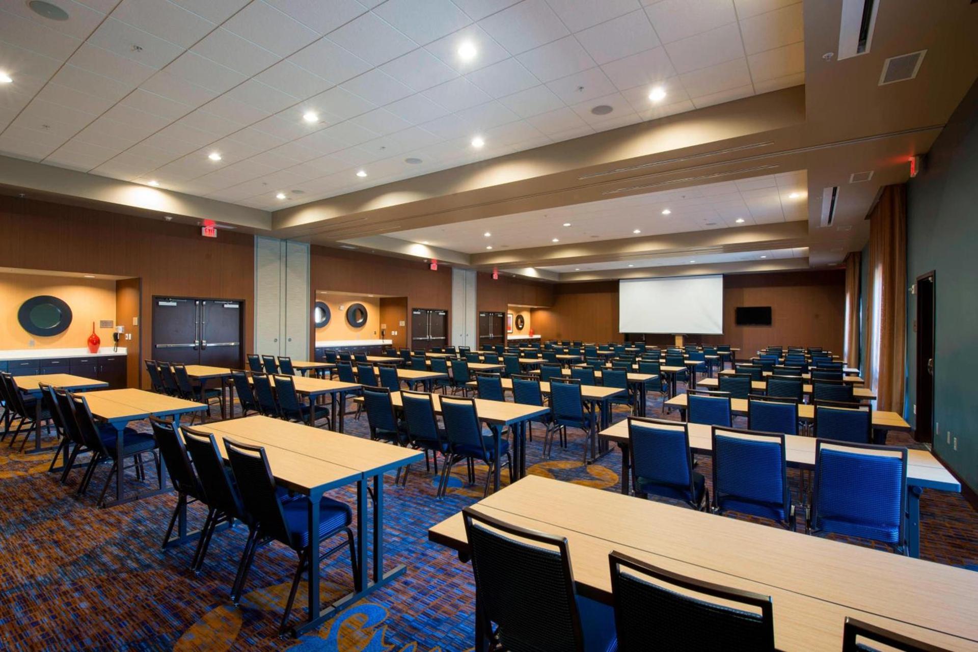 Courtyard by Marriott Columbus photo 25