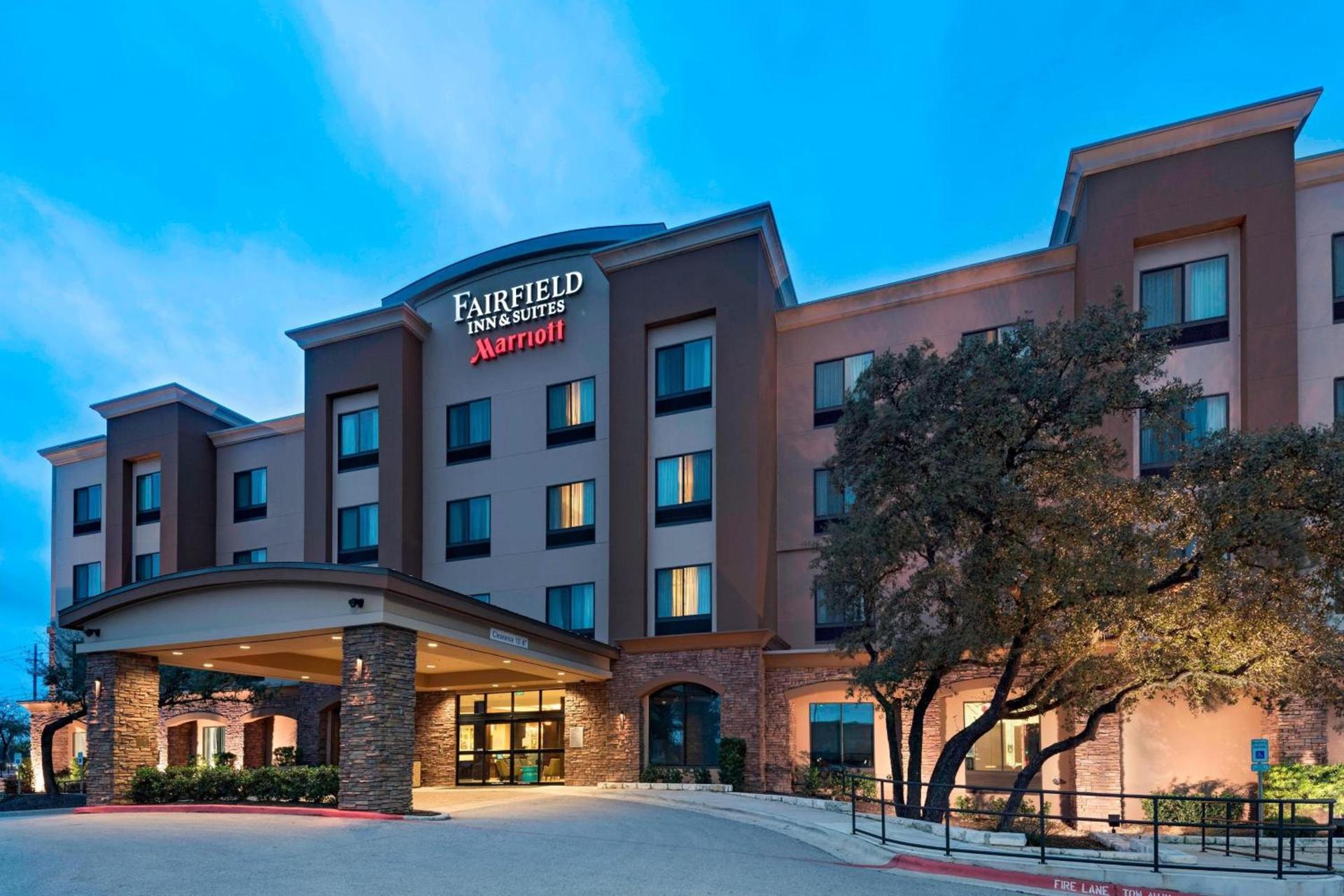 Fairfield Inn and Suites by Marriott Austin Northwest/Research Blvd photo 3