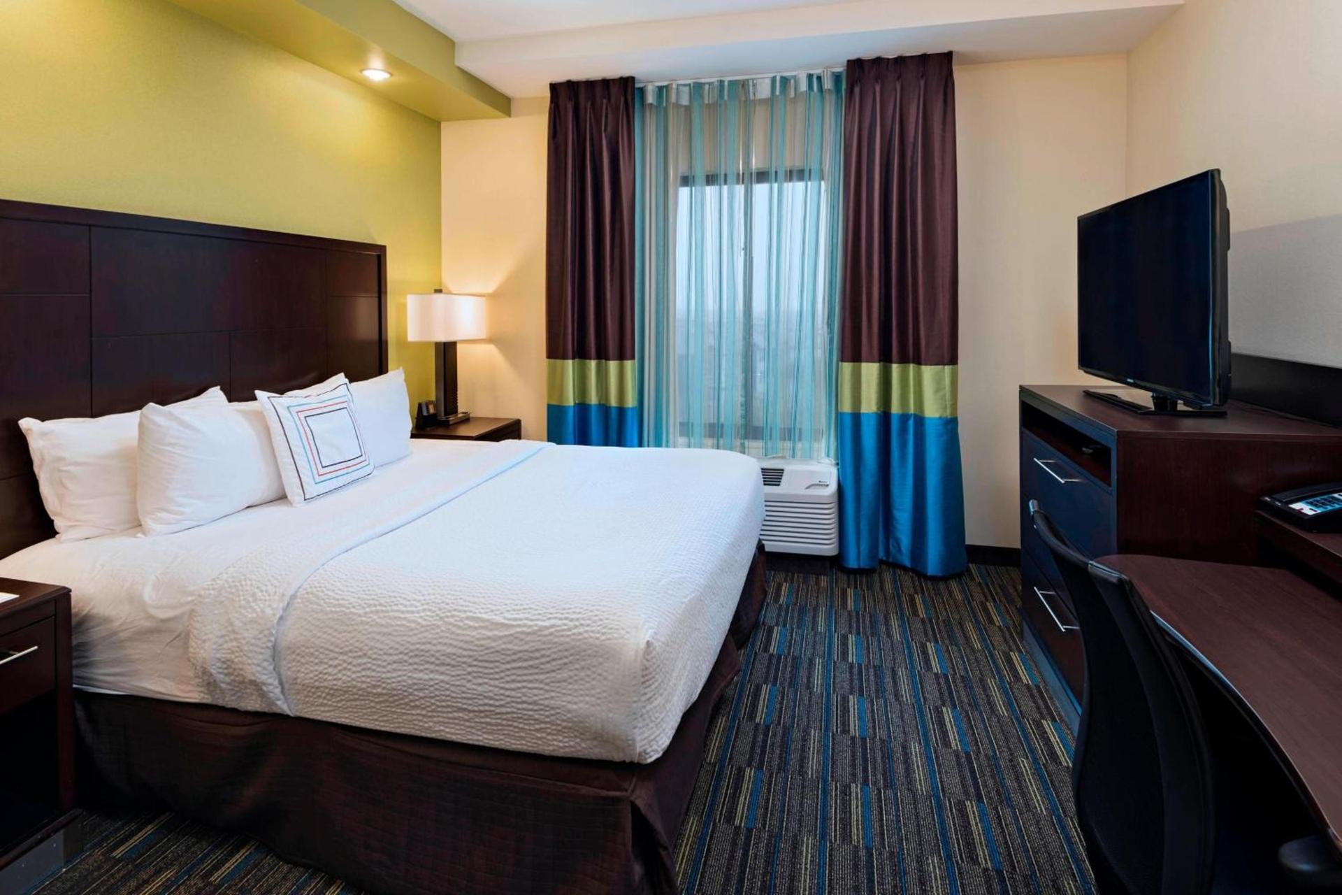 Fairfield Inn and Suites by Marriott Austin Northwest/Research Blvd photo 17