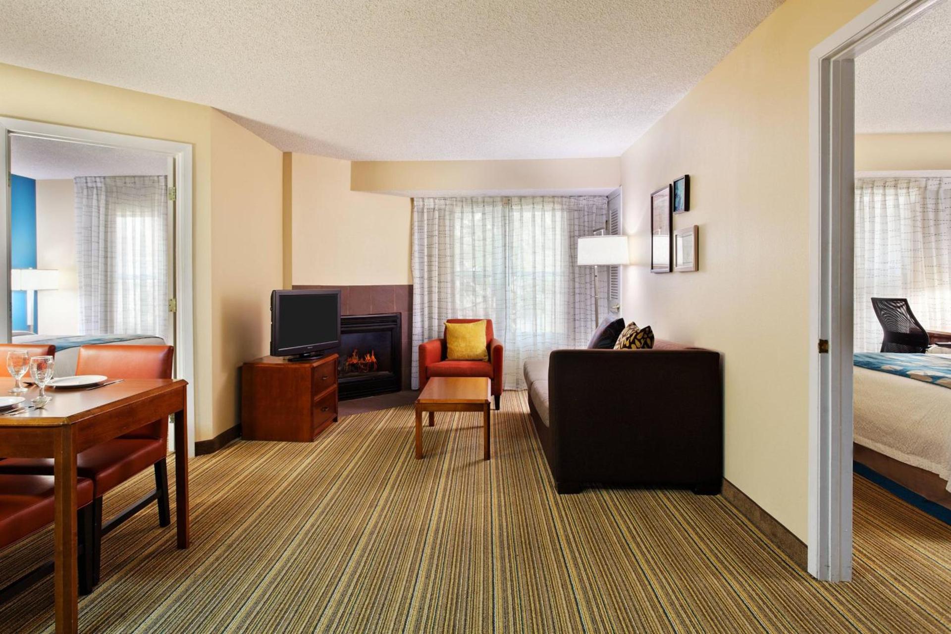 Residence Inn Houston Sugar Land/Stafford photo 6