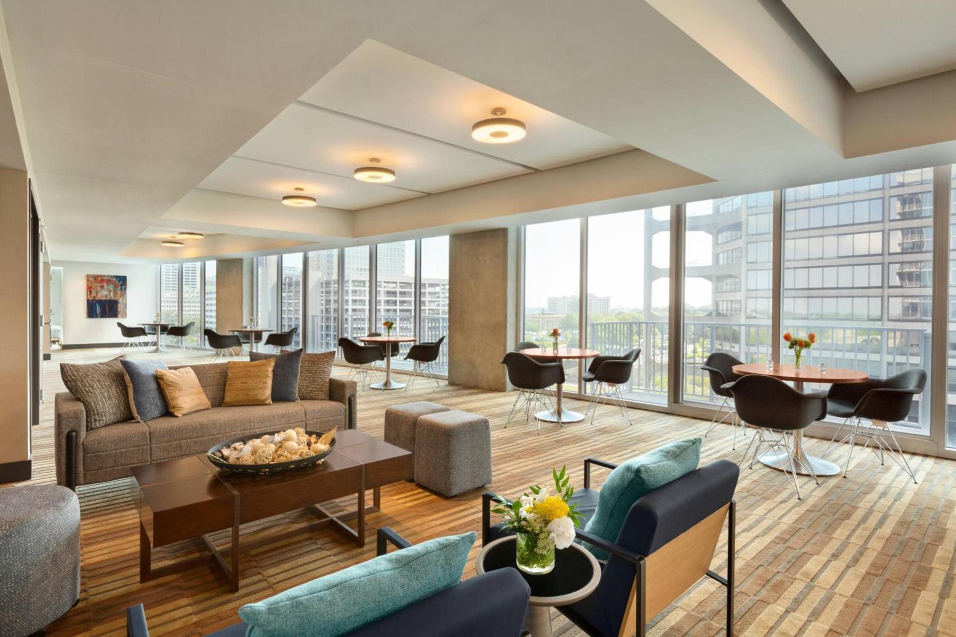Twelve Downtown, Autograph Collection photo 48