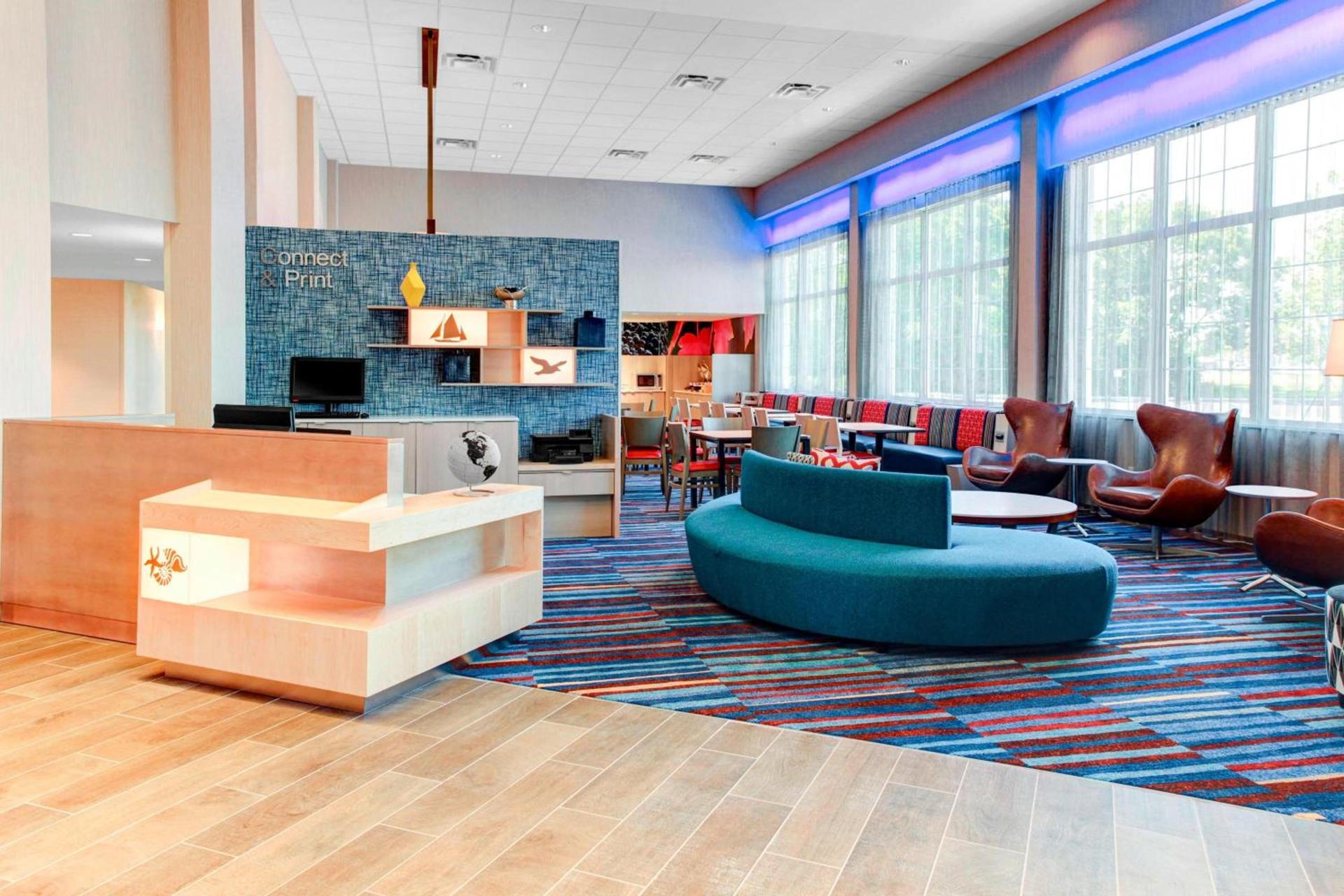 Fairfield Inn & Suites by Marriott Cape Cod Hyannis photo 2