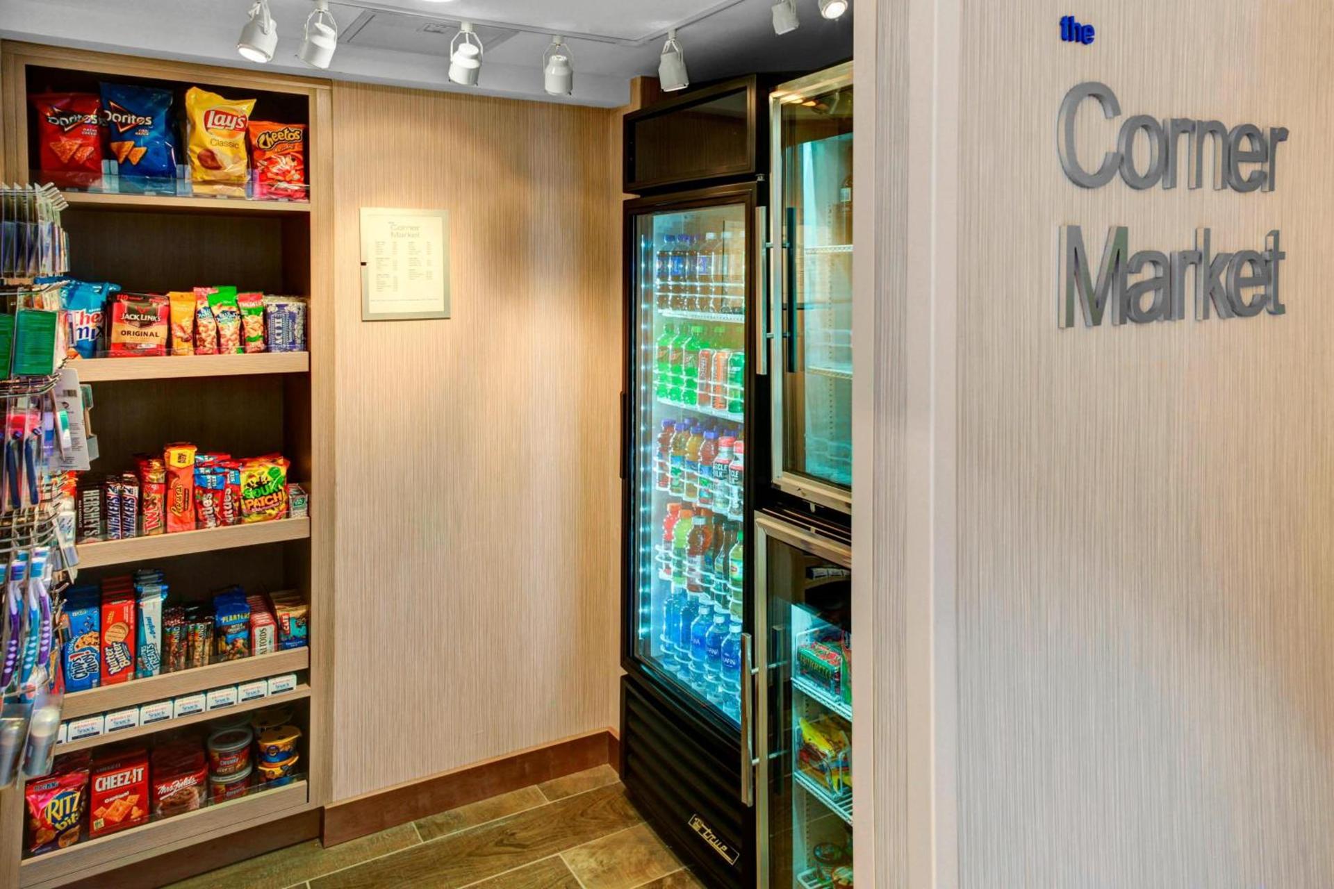Fairfield Inn & Suites by Marriott Cape Cod Hyannis photo 15