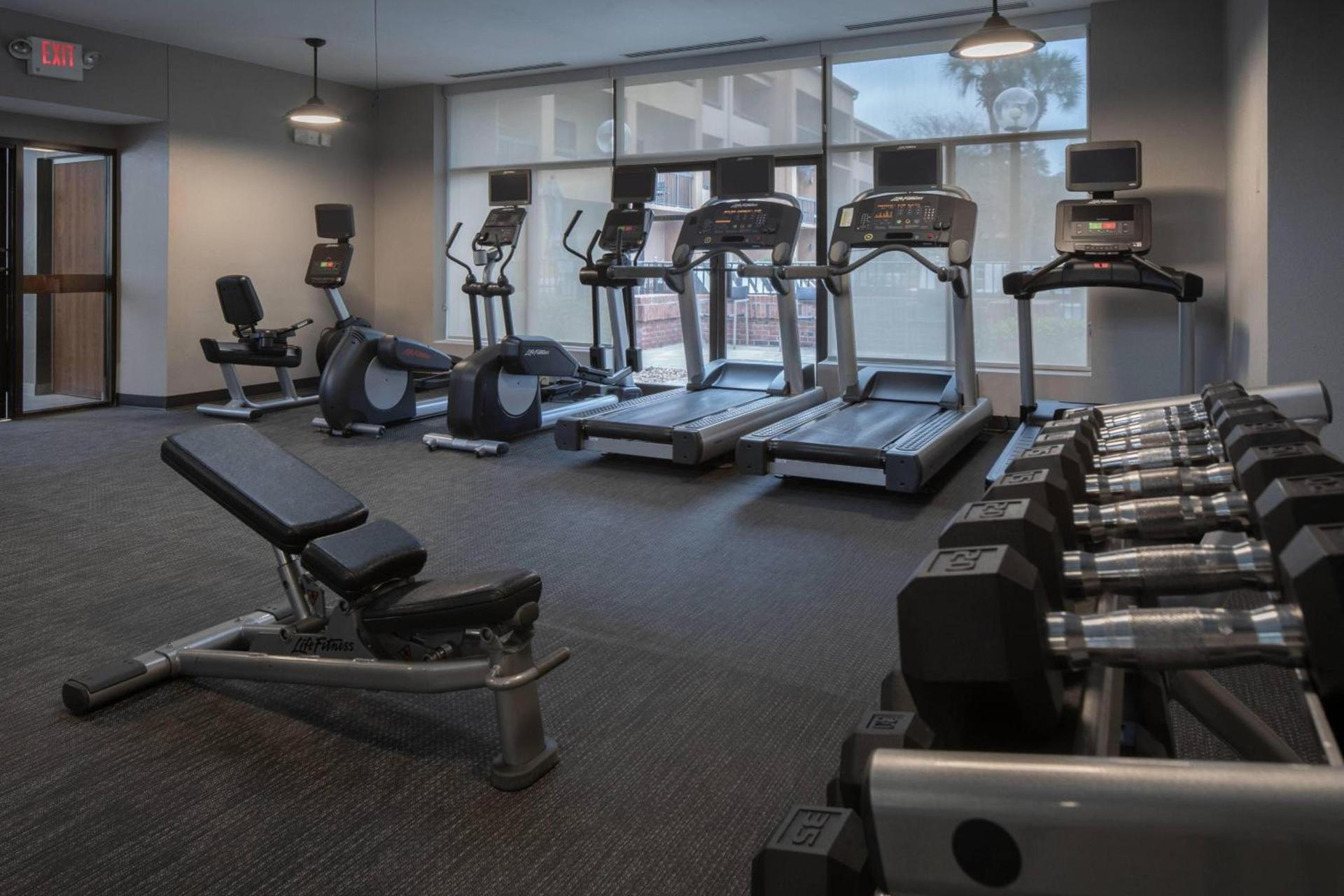Courtyard by Marriott Jacksonville at the Mayo Clinic Campus/Beaches photo 31
