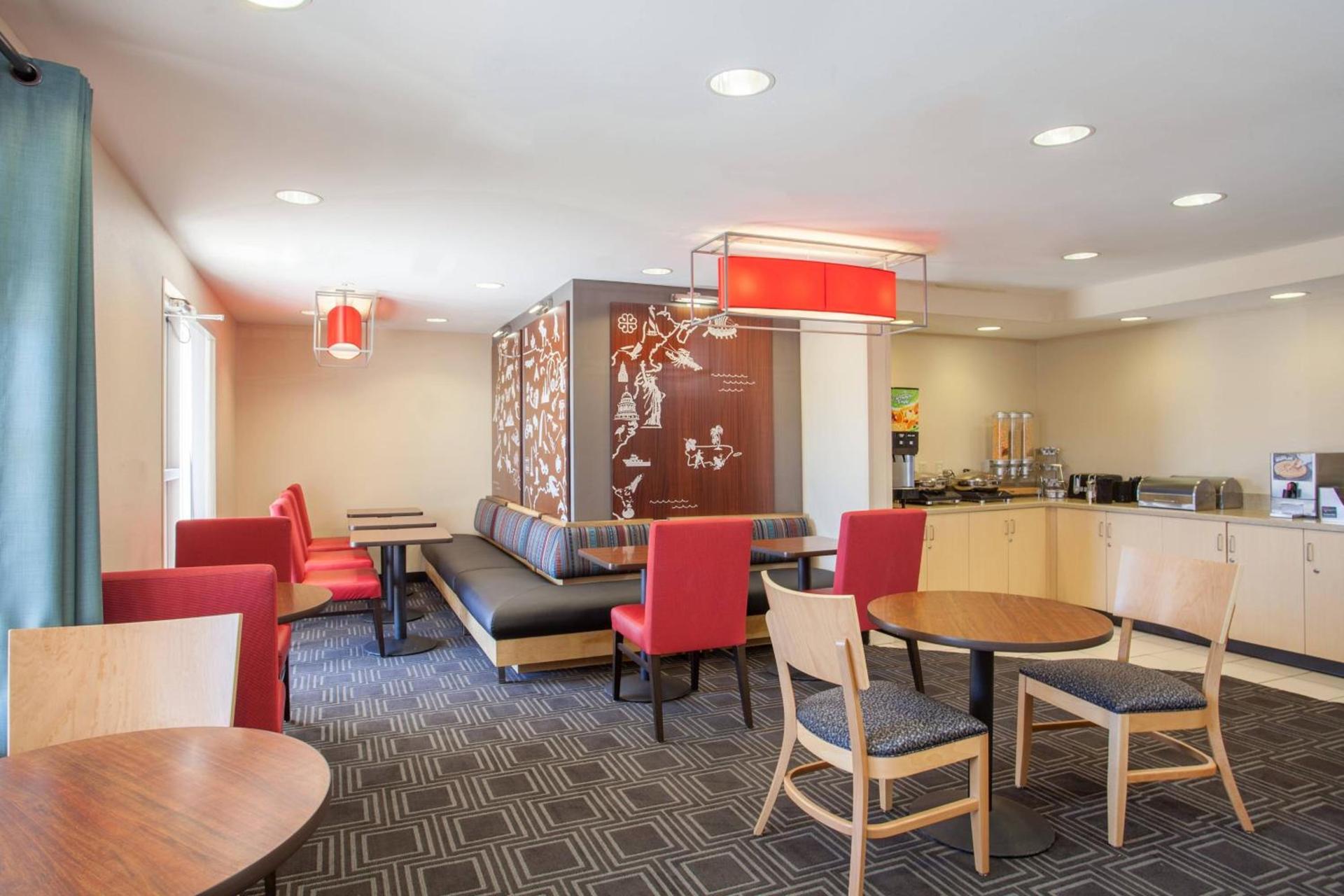 TownePlace Suites Huntsville photo 18