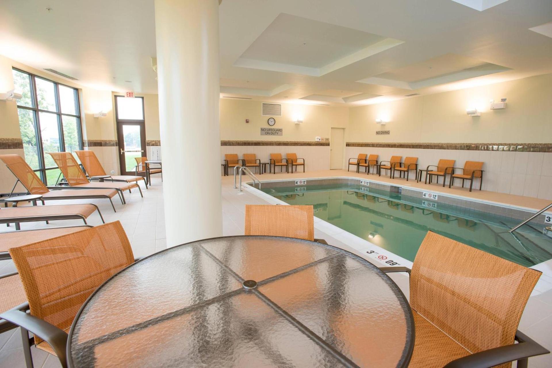 Courtyard by Marriott Cincinnati Midtown/Rookwood photo 25