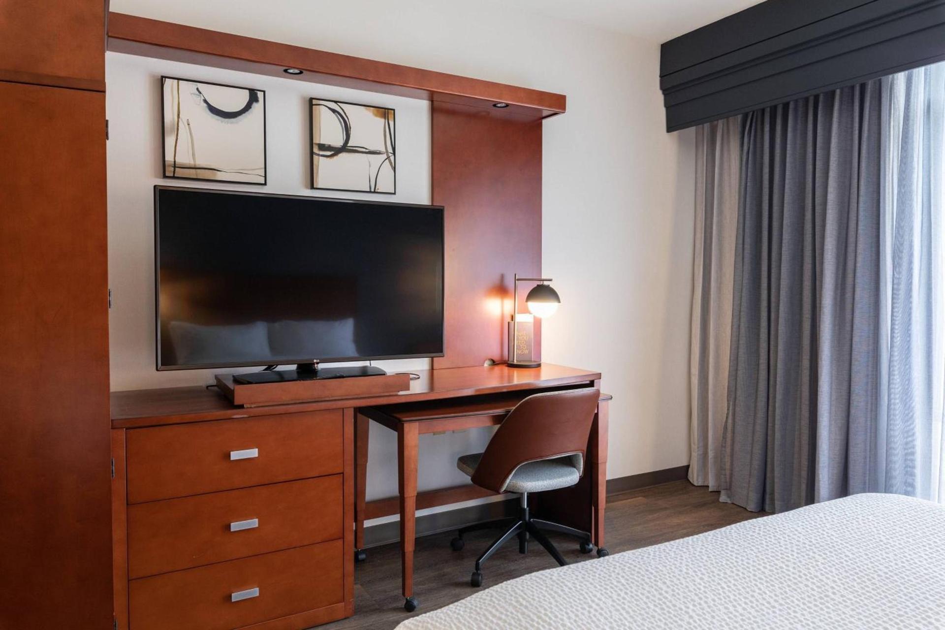 Courtyard by Marriott Cincinnati Midtown/Rookwood photo 6