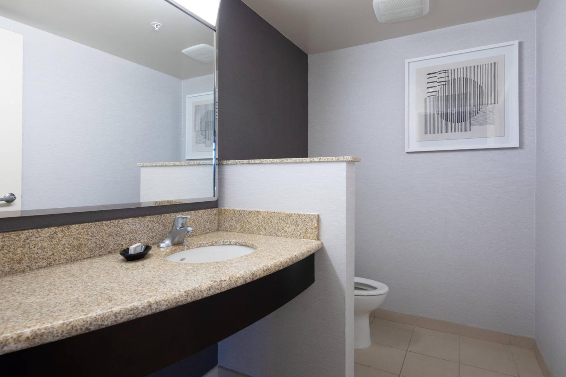 Courtyard by Marriott Cincinnati Midtown/Rookwood photo 15