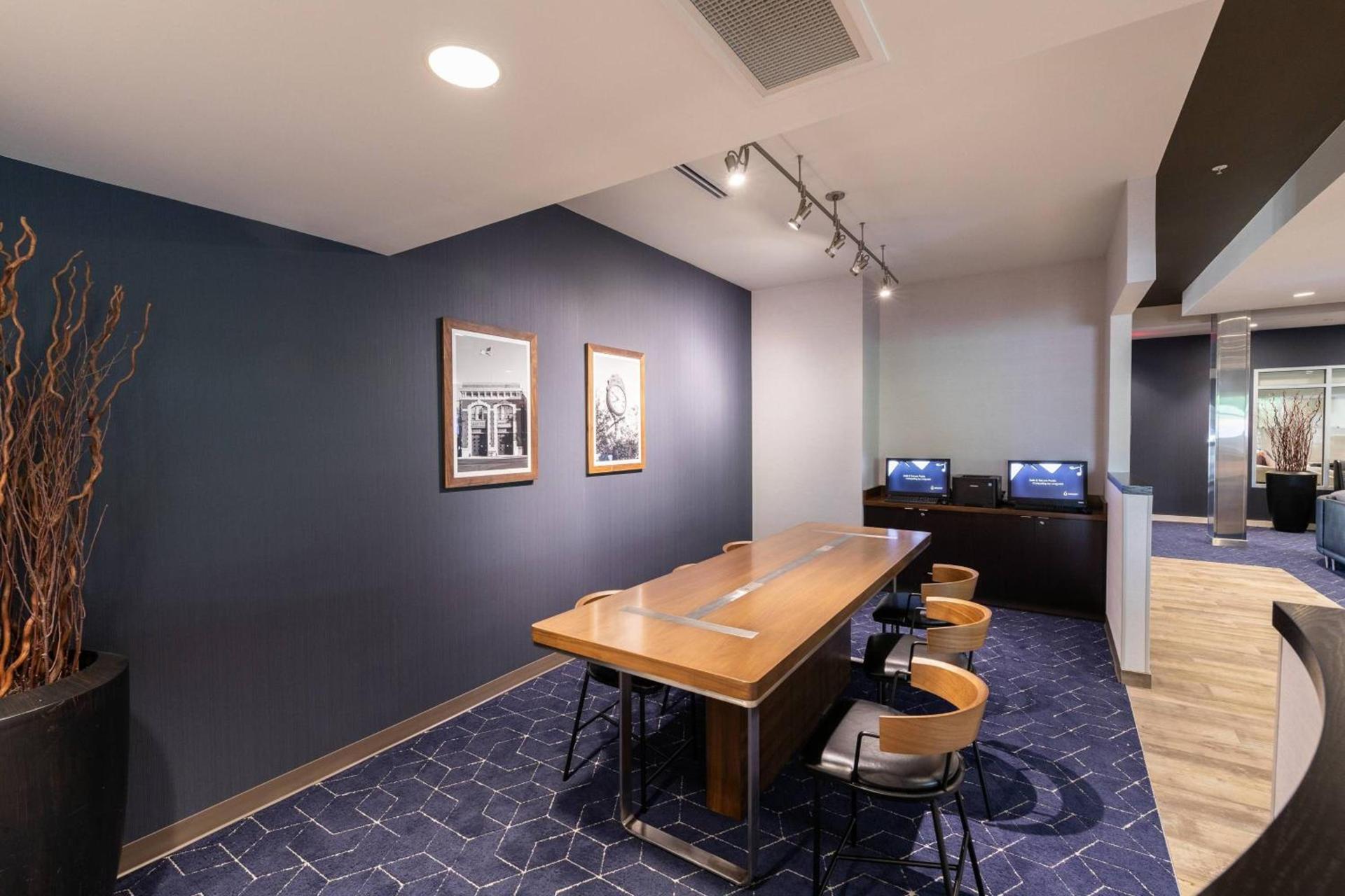 Courtyard by Marriott Cincinnati Midtown/Rookwood photo 16