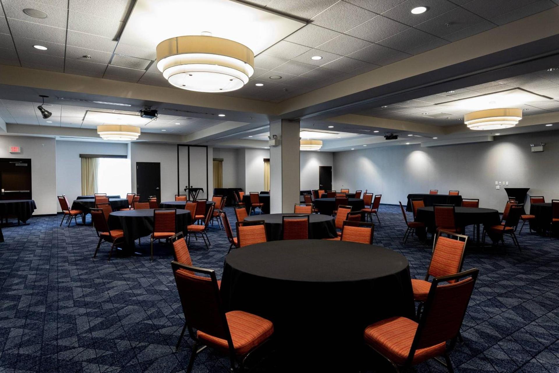 Courtyard by Marriott Cincinnati Midtown/Rookwood photo 28