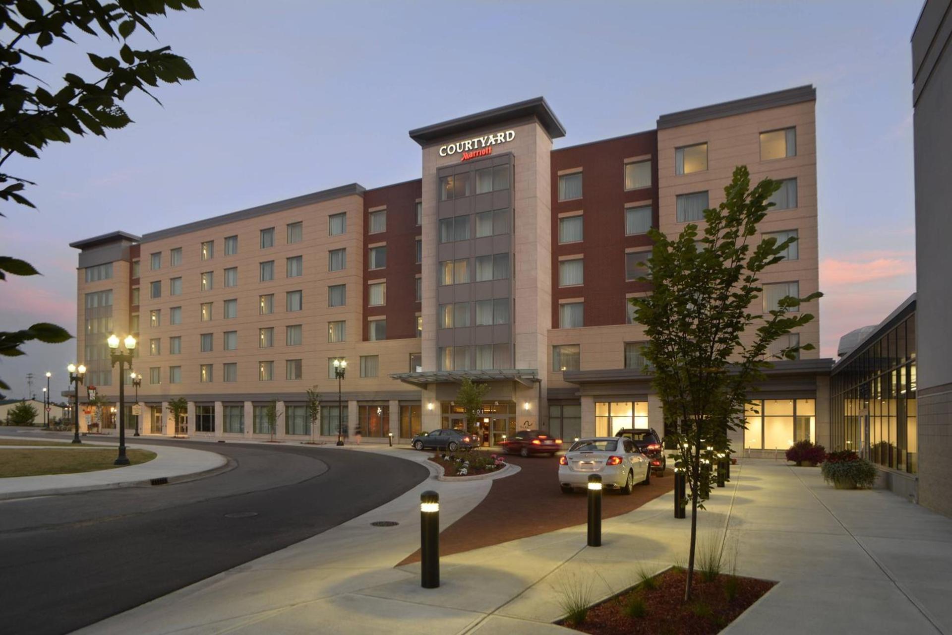 Courtyard by Marriott Muncie at Horizon Convention Center — hotel in Muncie