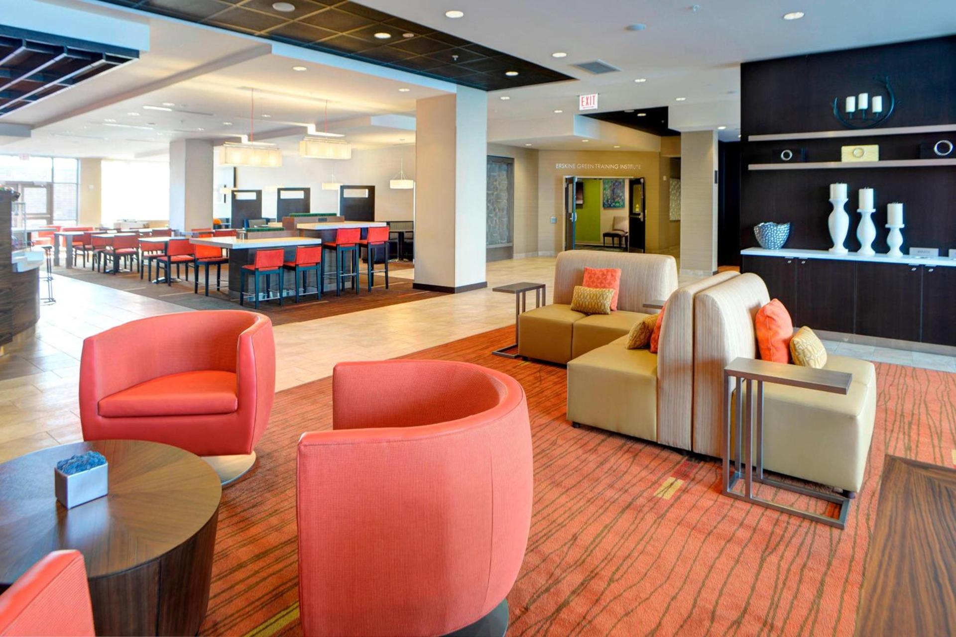 Courtyard by Marriott Muncie at Horizon Convention Center photo 20
