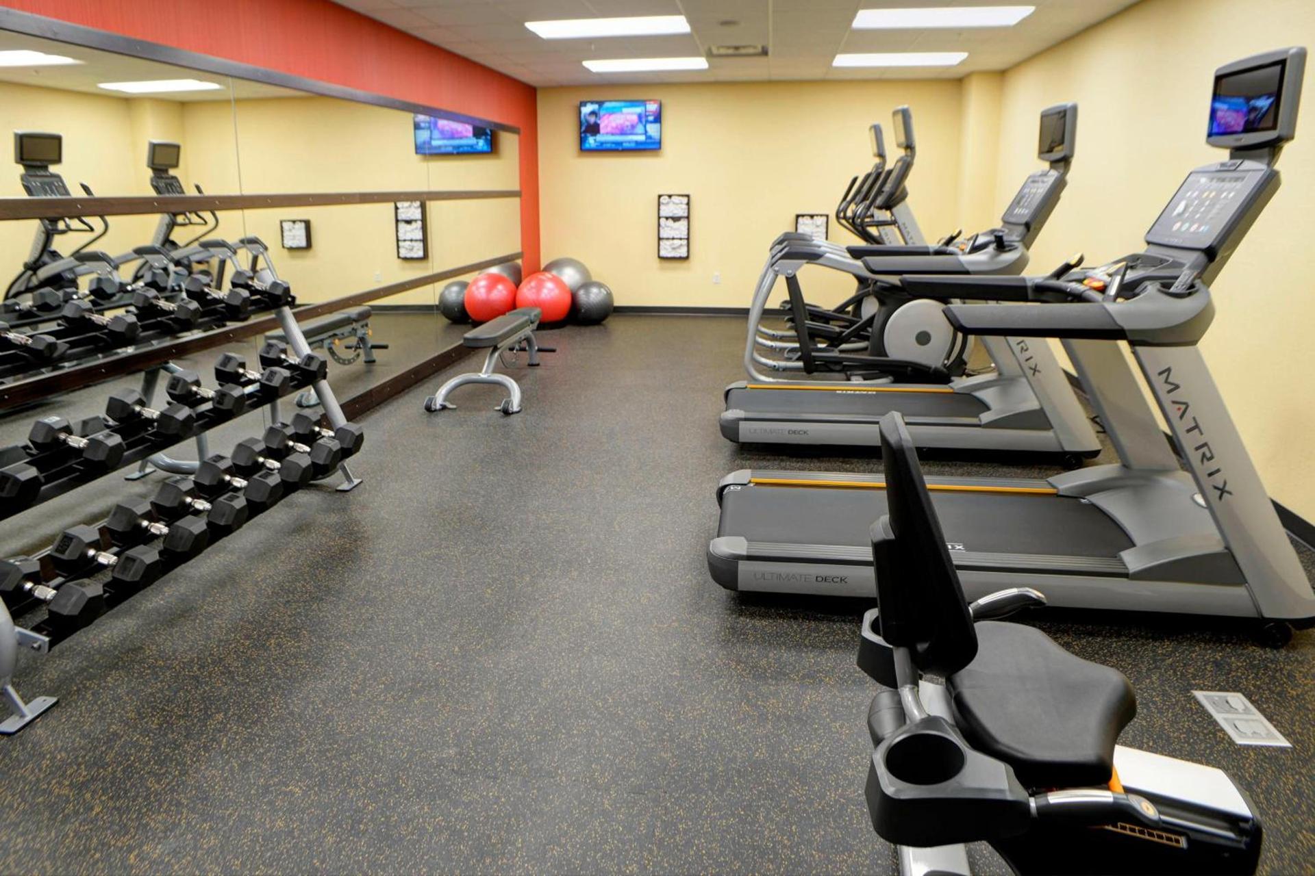 Courtyard by Marriott Muncie at Horizon Convention Center photo 39