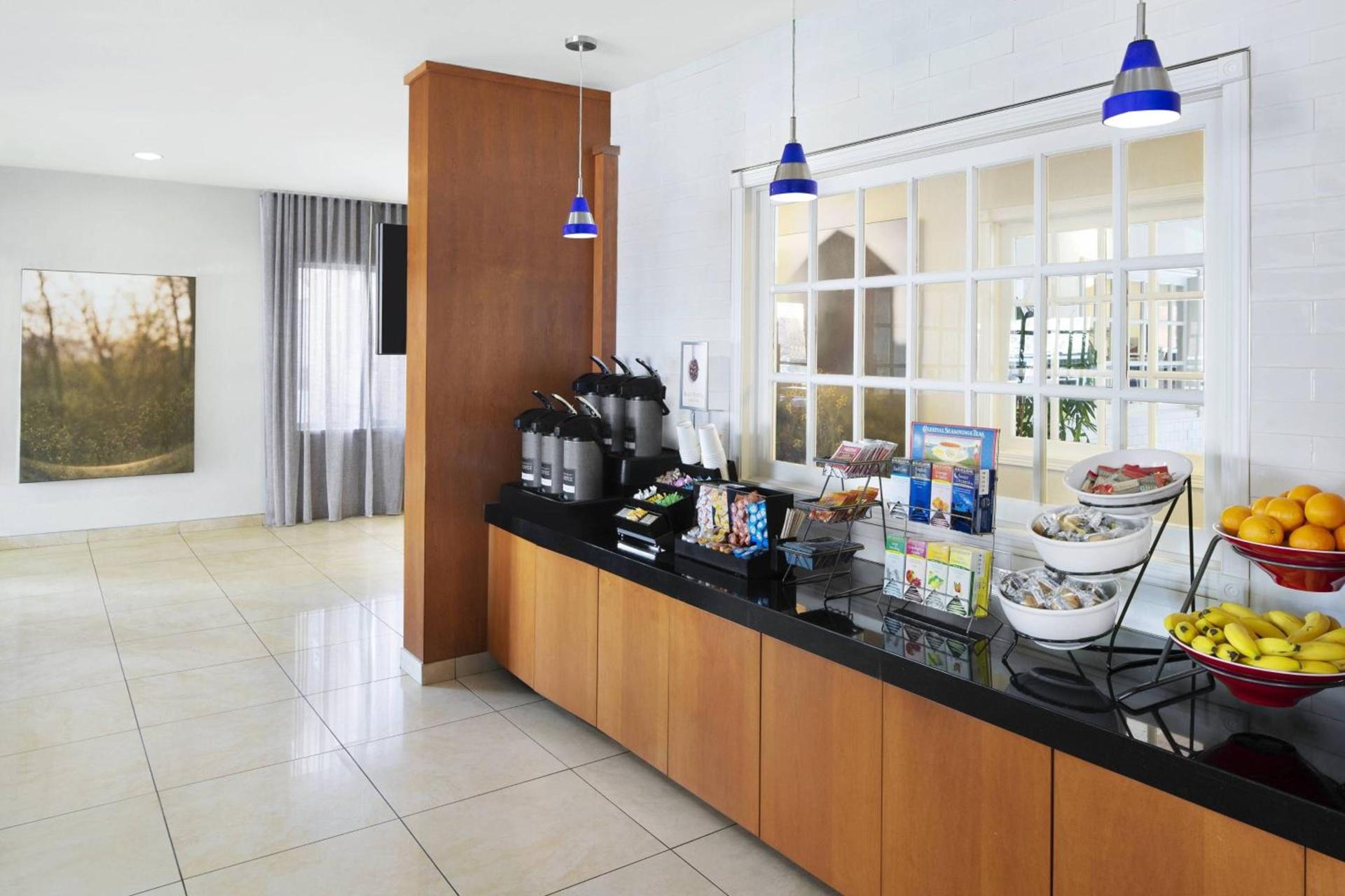 Fairfield by Marriott Inn & Suites Denver Airport photo 20