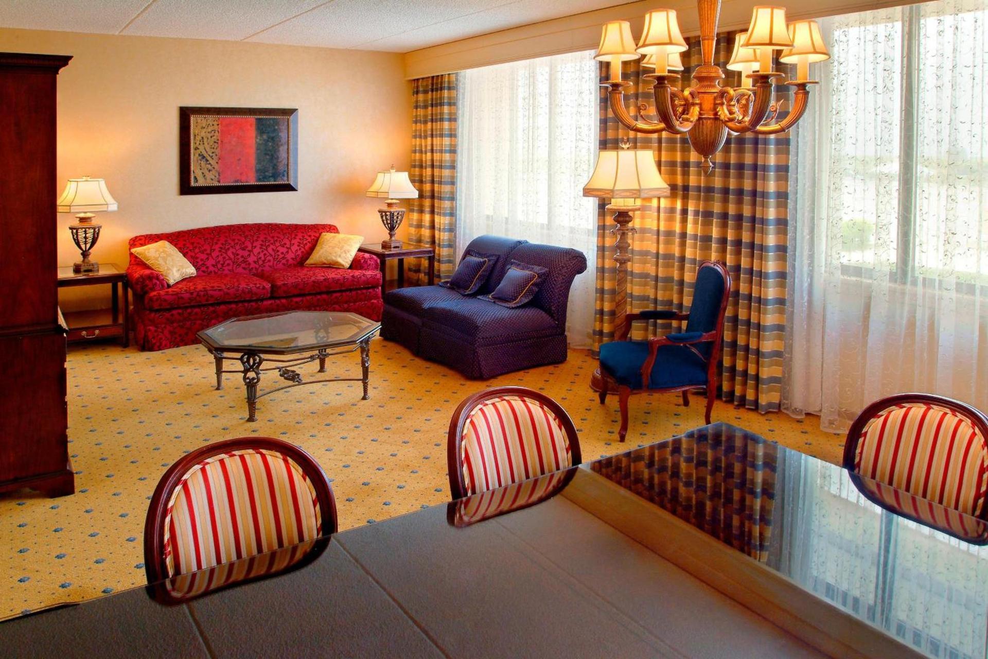 Long Island Marriott Hotel photo 19
