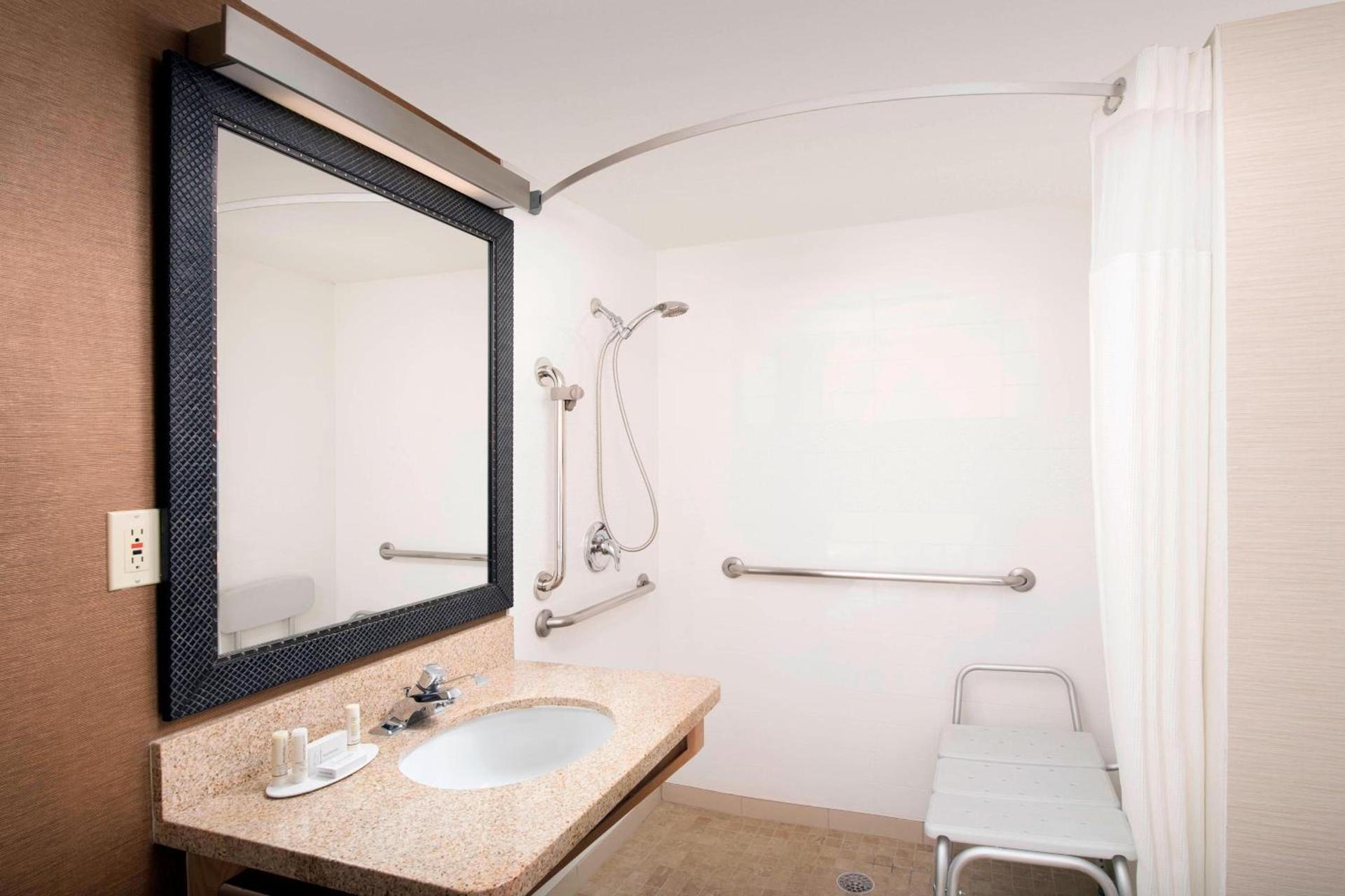 Fairfield Inn & Suites by Marriott Albuquerque Airport photo 8