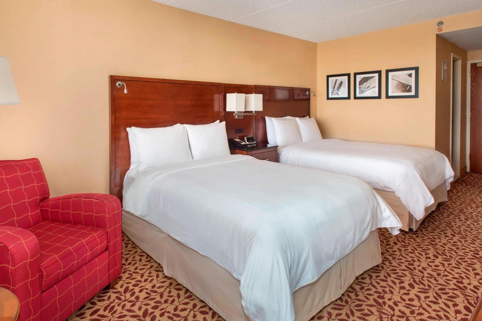 Long Island Marriott Hotel photo 11