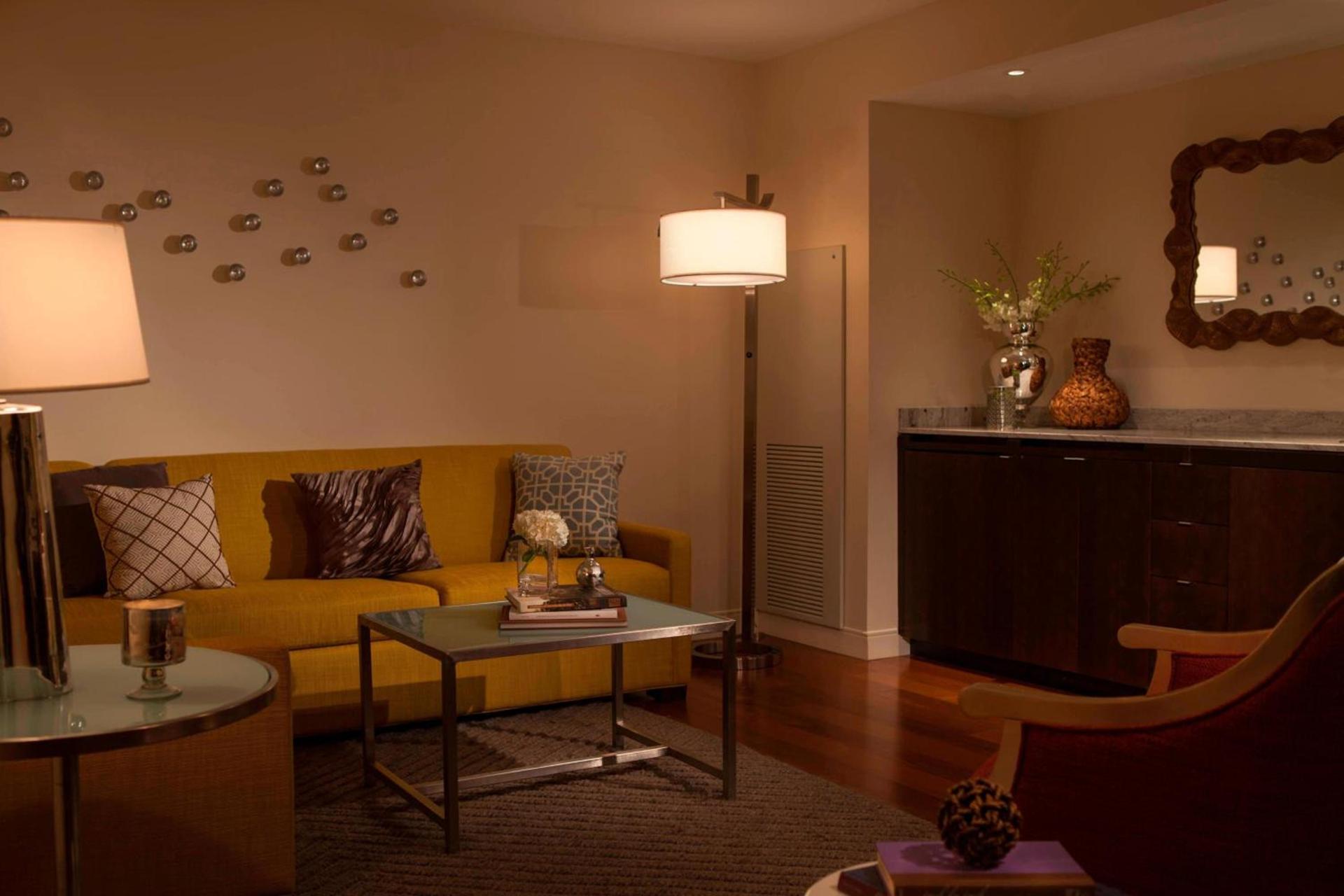 Renaissance Baton Rouge Hotel photo 19