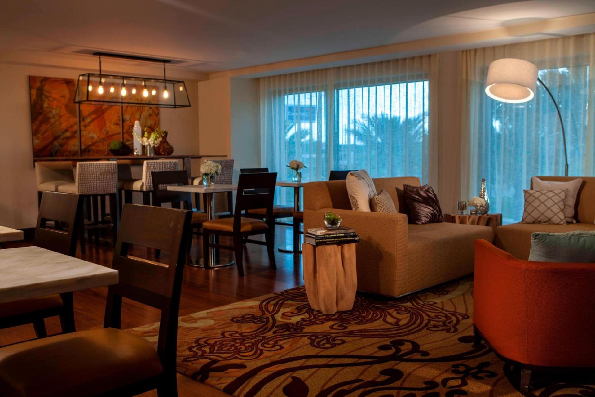 Renaissance Baton Rouge Hotel photo 21