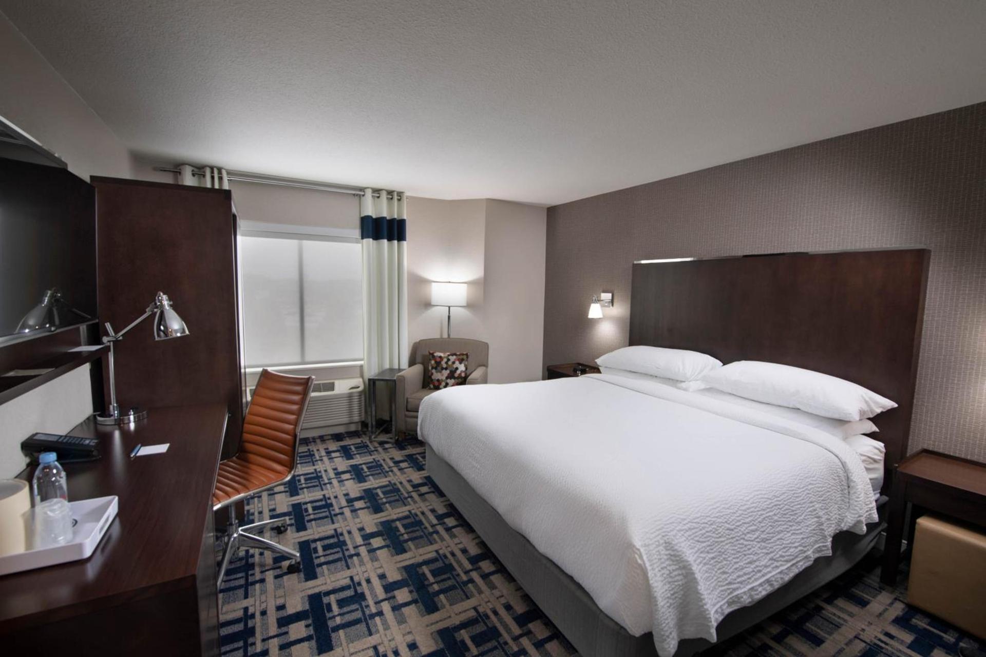 Four Points by Sheraton Charlotte - Lake Norman photo 3