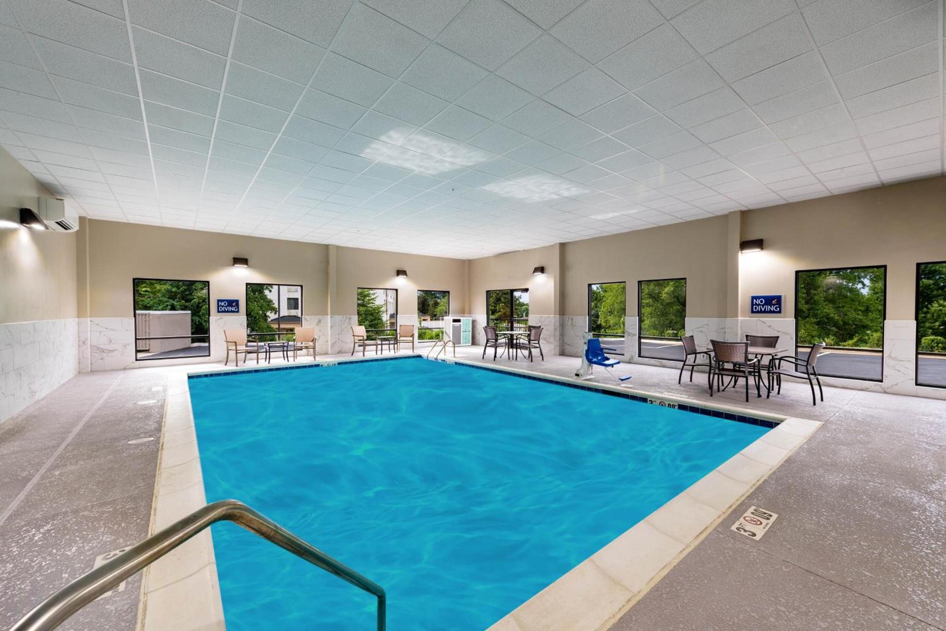 Four Points by Sheraton Charlotte - Lake Norman photo 12