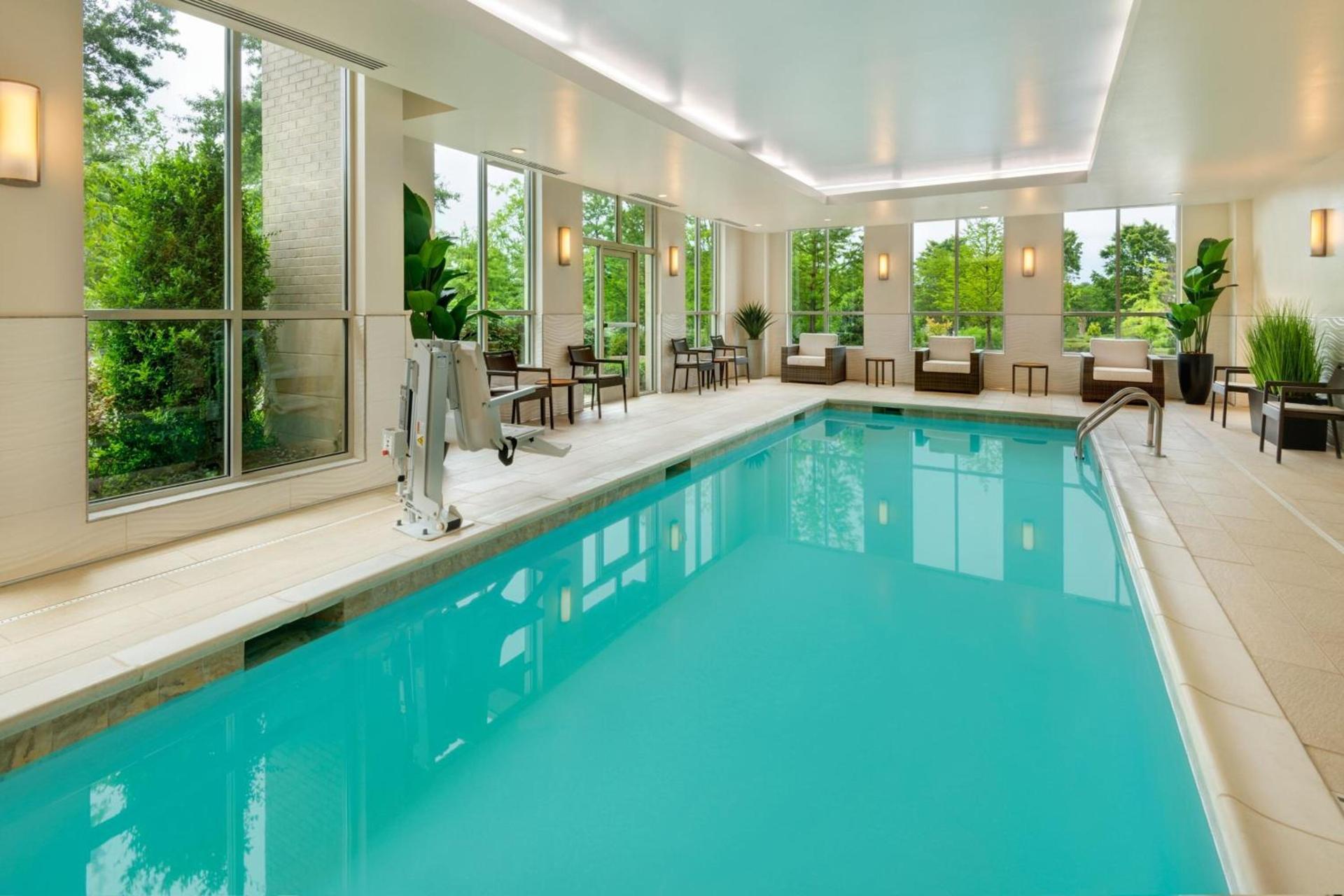 Courtyard by Marriott Atlanta Alpharetta/Avalon Area photo 33