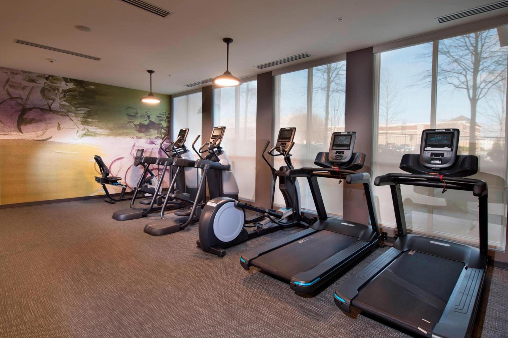 Courtyard by Marriott Atlanta Alpharetta/Avalon Area photo 34