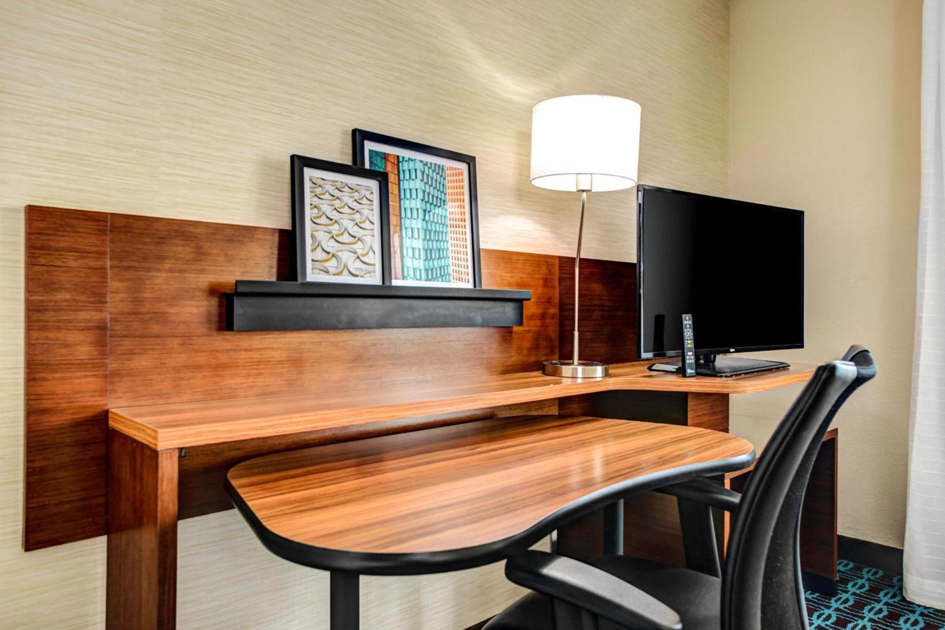 Fairfield Inn & Suites by Marriott Lansing at Eastwood photo 16