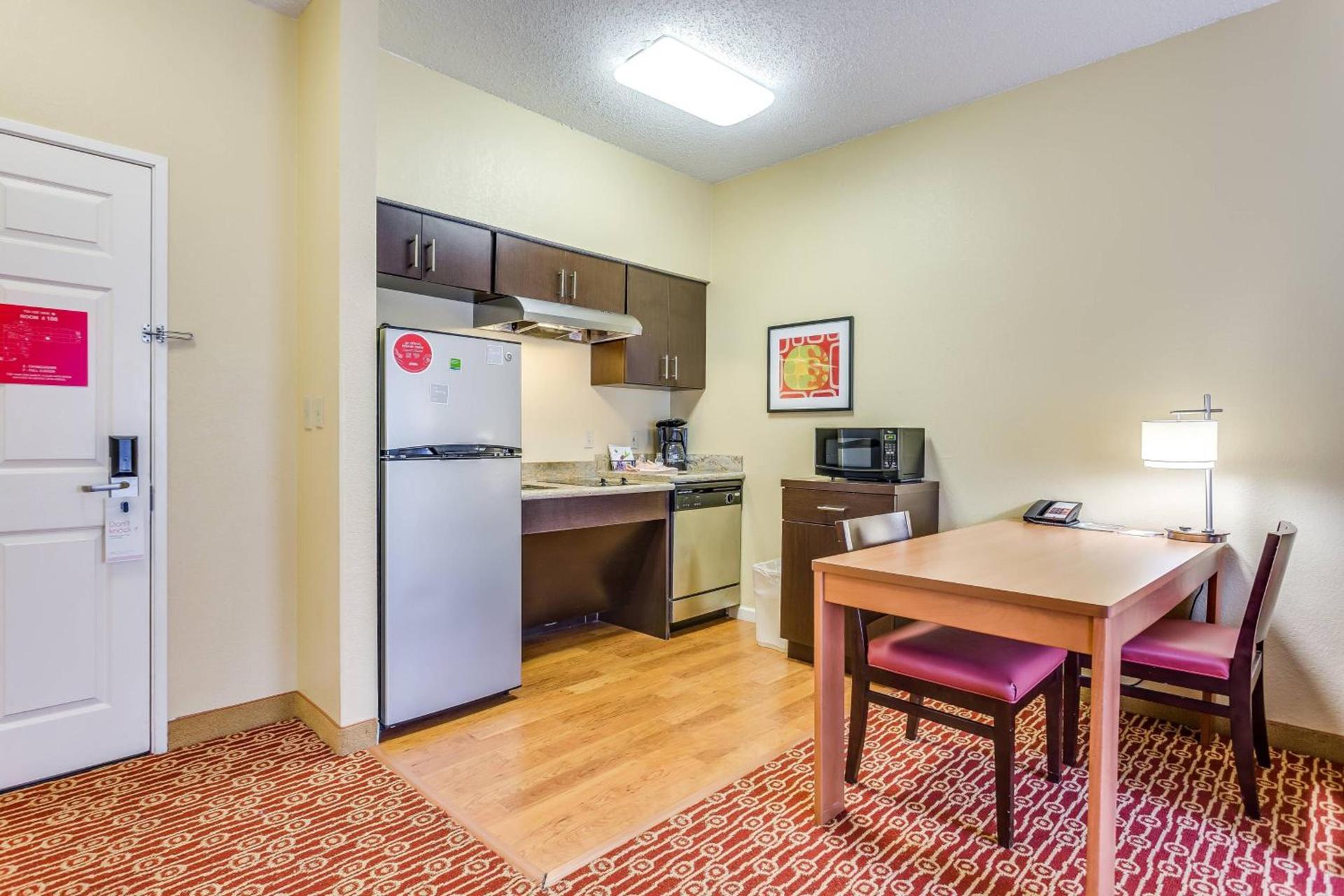 Candlewood Suites Bedford - Fort Worth by IHG photo 10