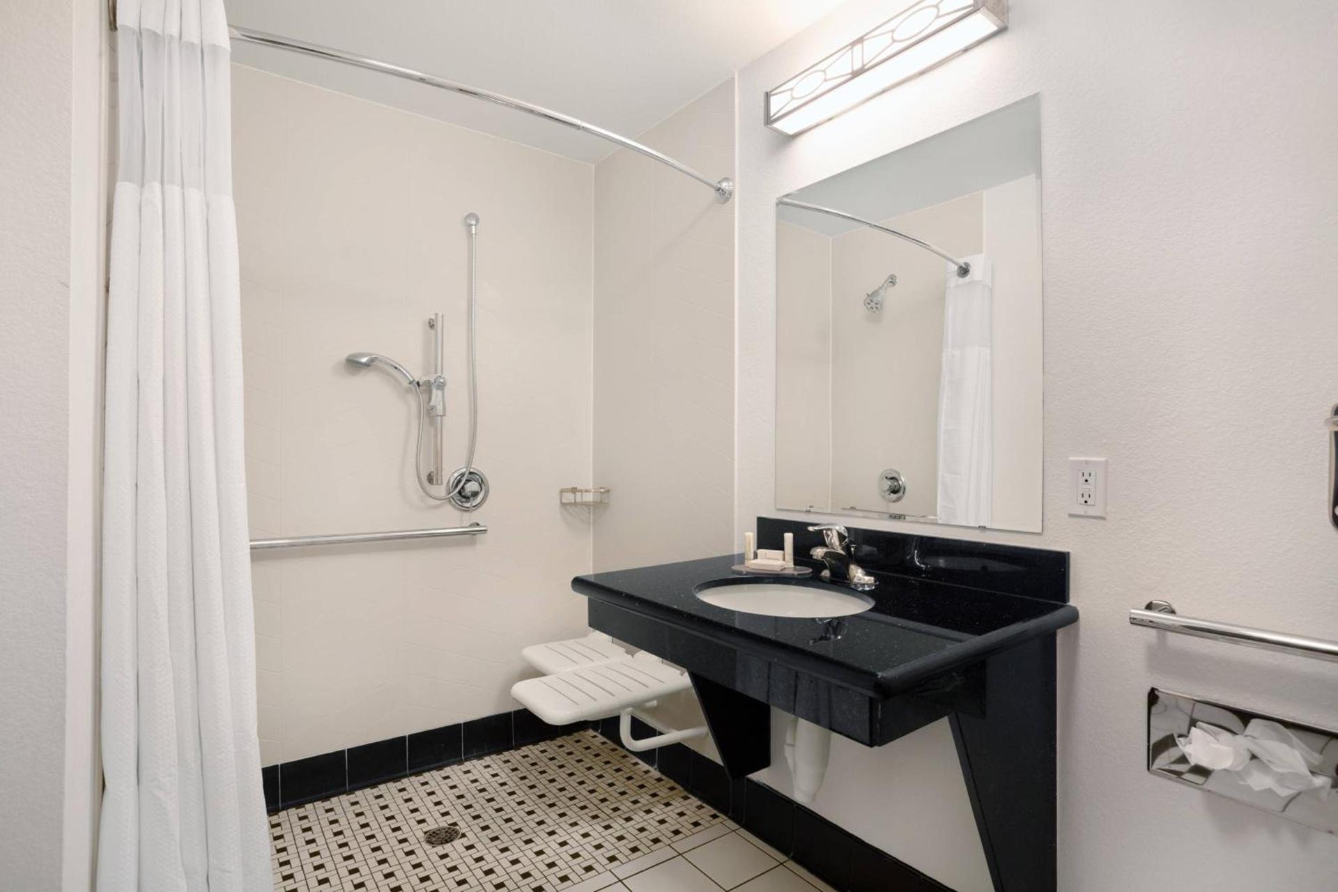 Fairfield Inn and Suites by Marriott Saint Augustine I-95 photo 14
