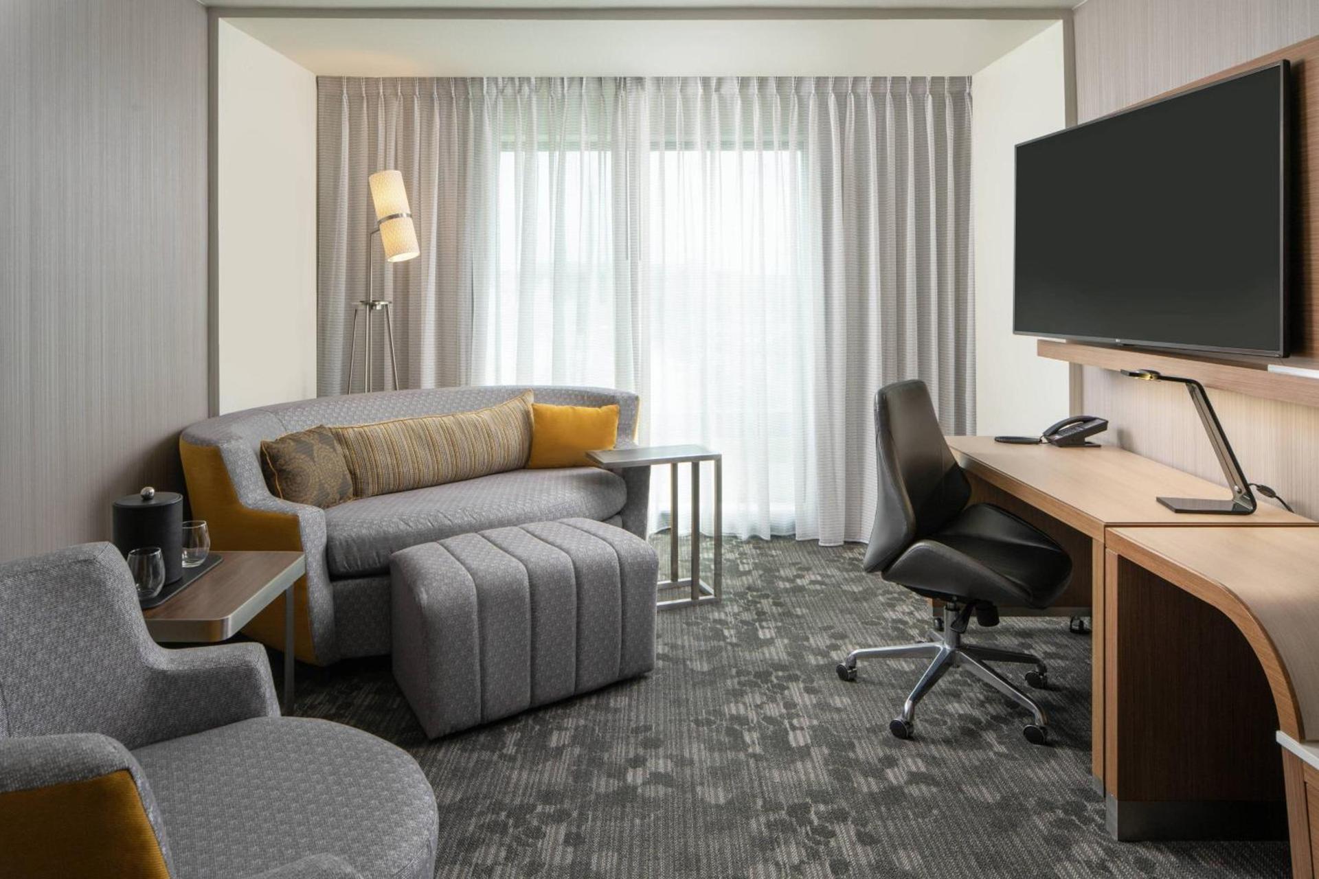 Courtyard by Marriott Lafayette South photo 12