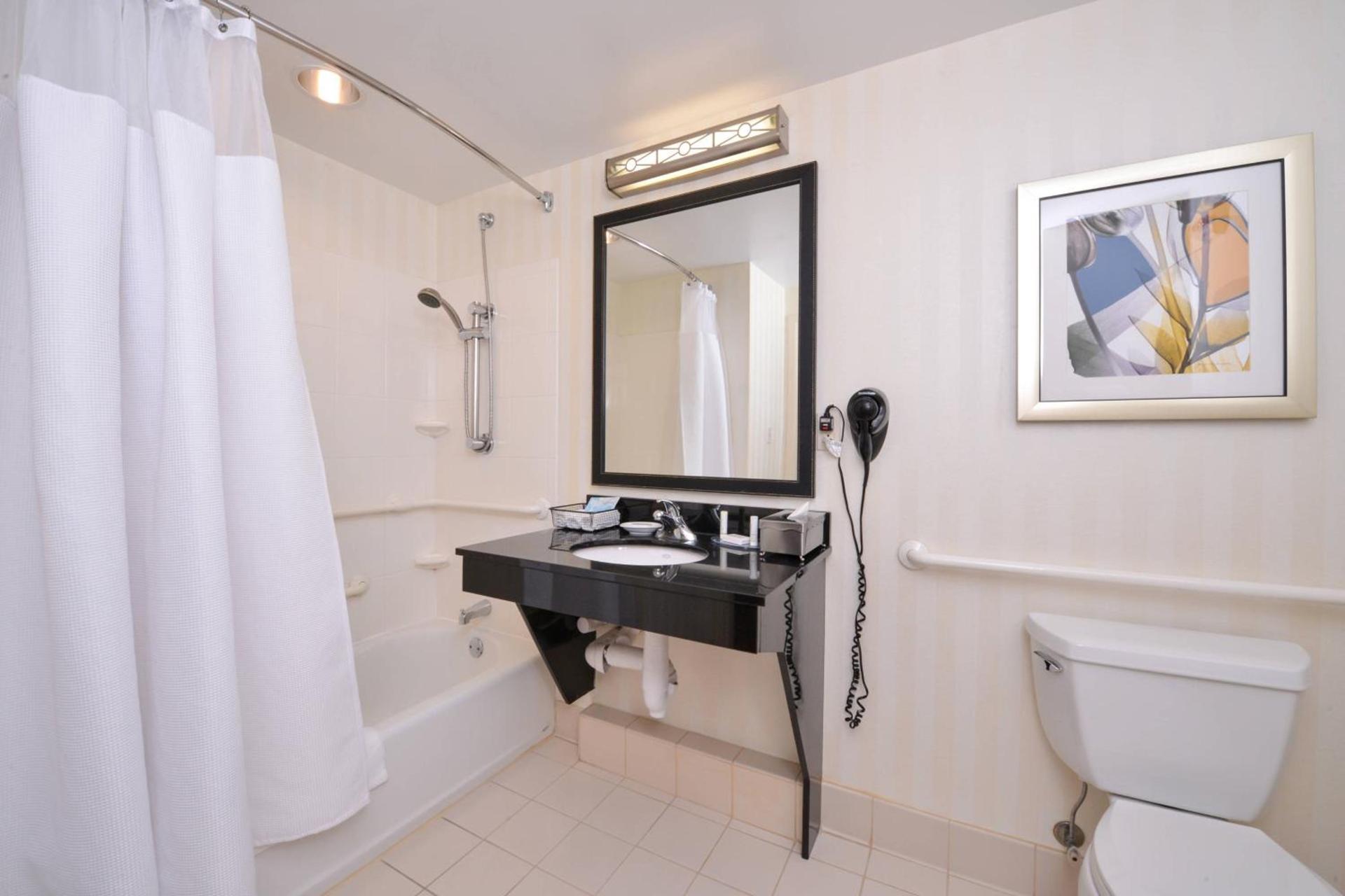 Fairfield Inn & Suites White Marsh photo 10