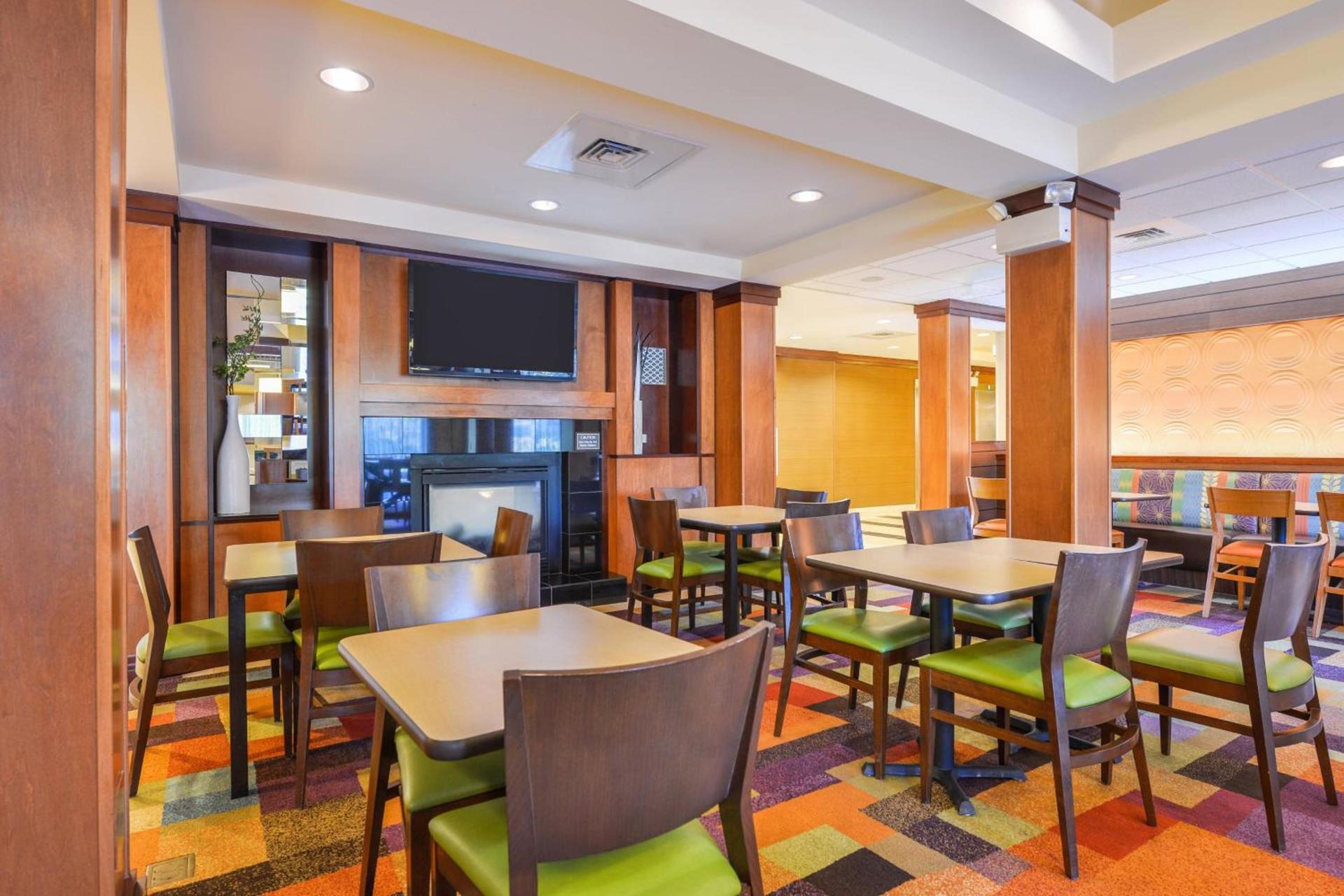 Fairfield Inn & Suites White Marsh photo 13