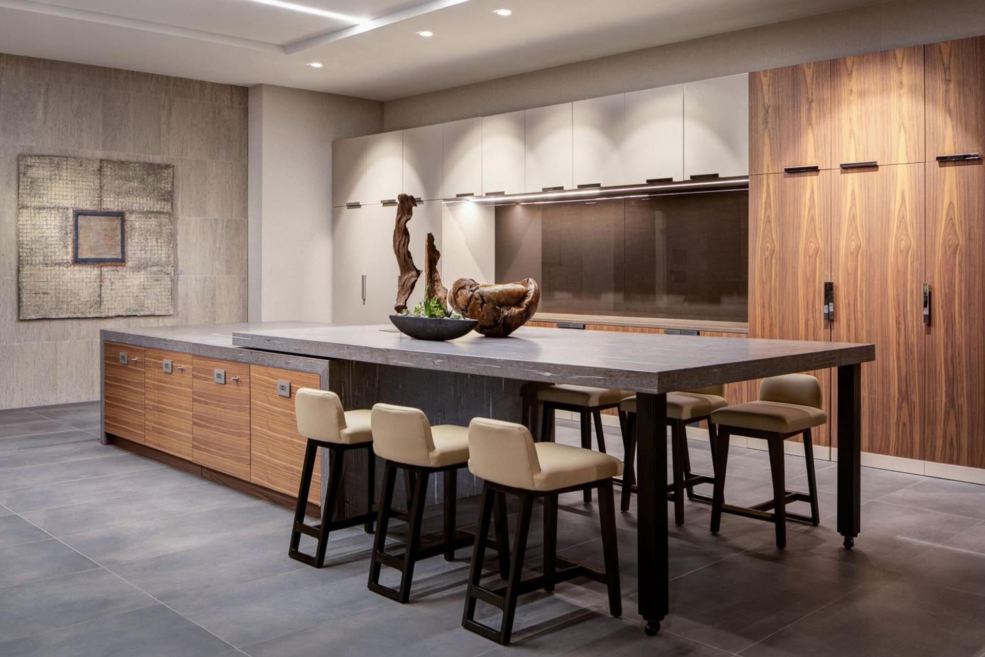 Odessa Marriott Hotel & Conference Center photo 33