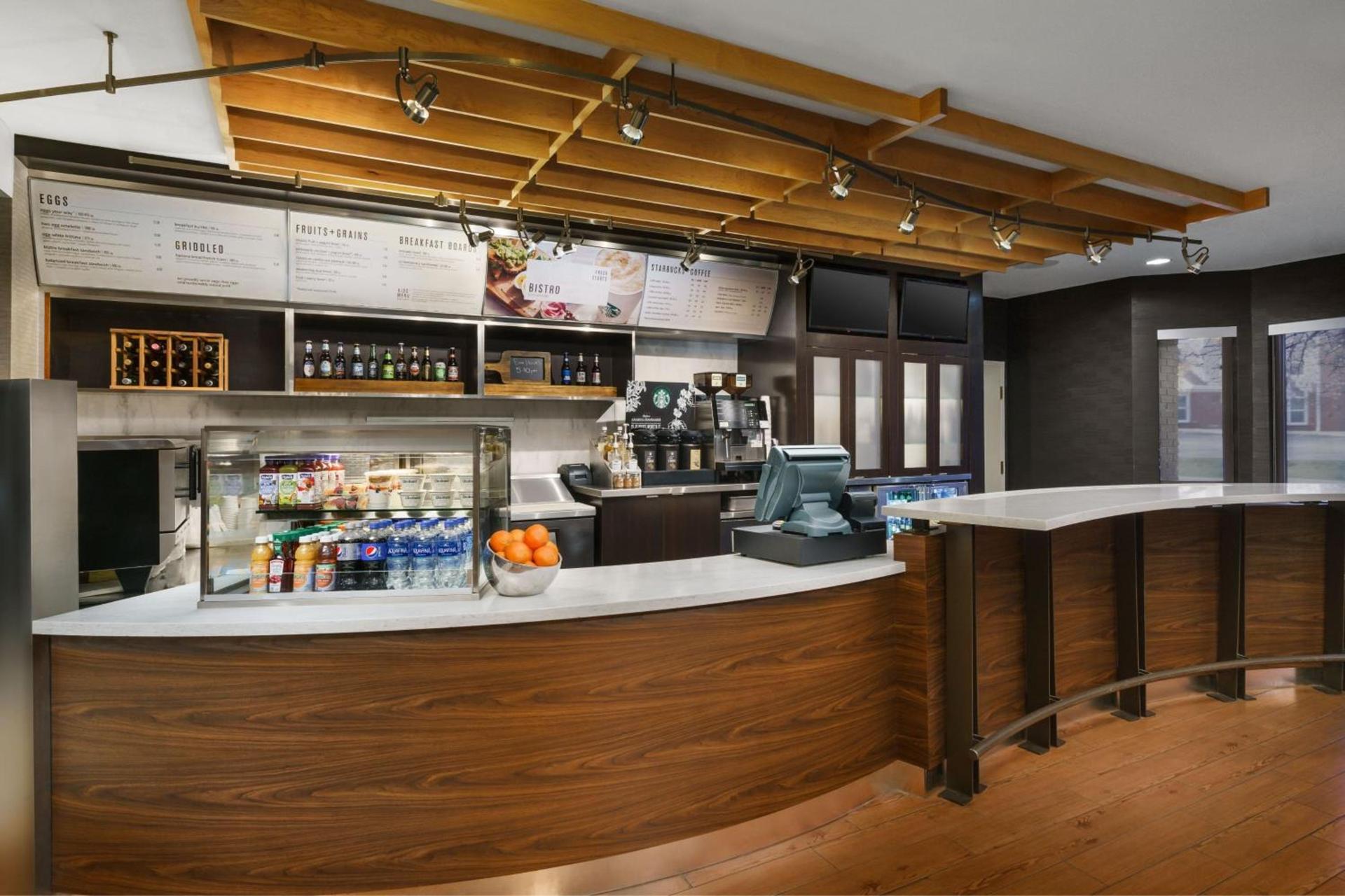 Courtyard by Marriott Chicago Bloomingdale photo 16