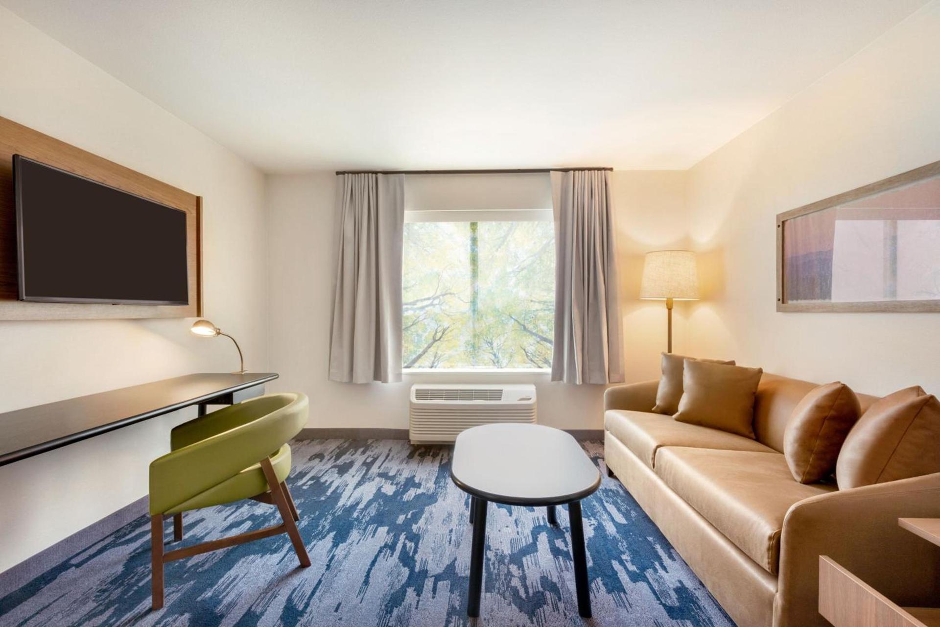 Fairfield by Marriott Inn & Suites Boulder Longmont photo 6
