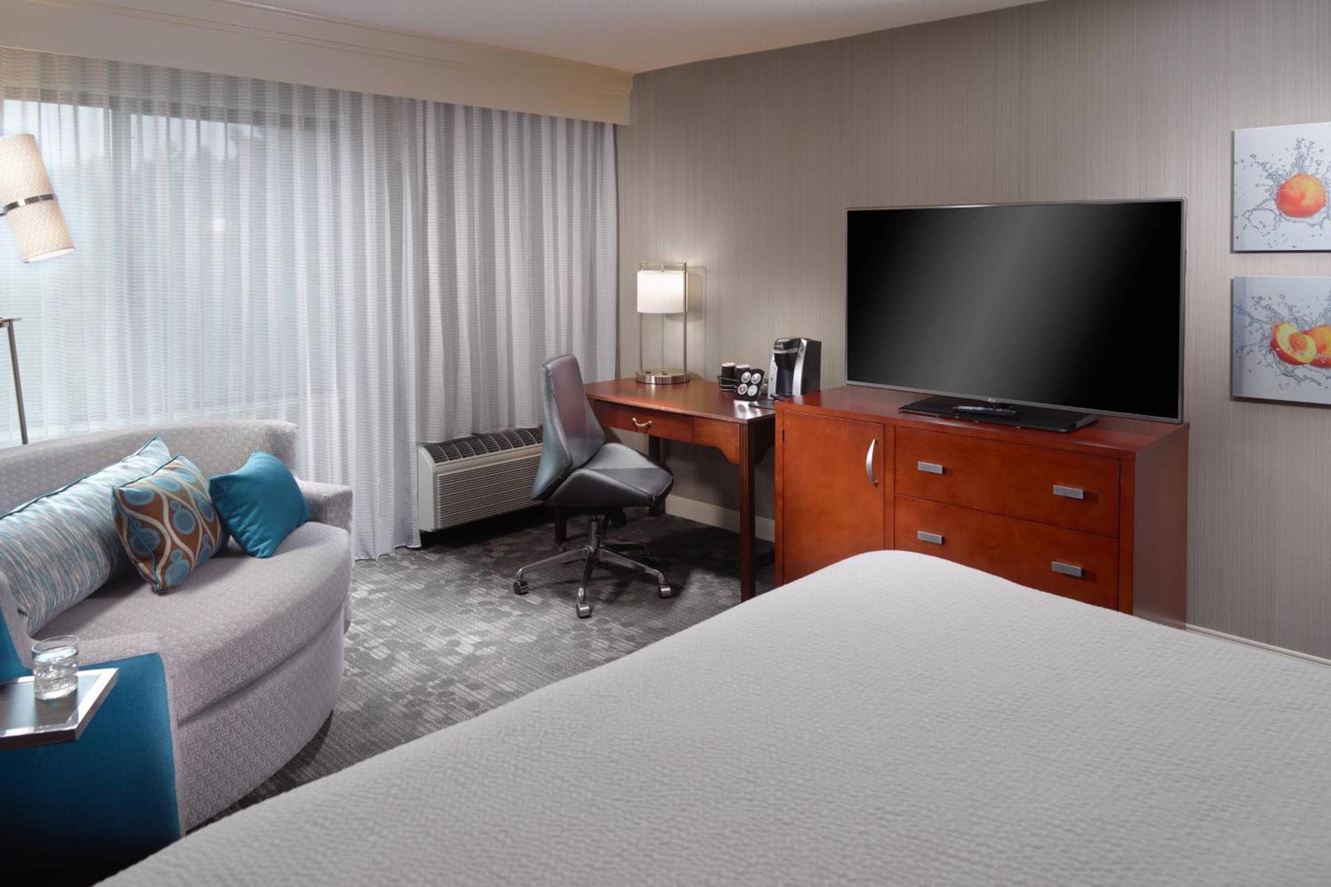 Courtyard by Marriott Atlanta Alpharetta photo 8