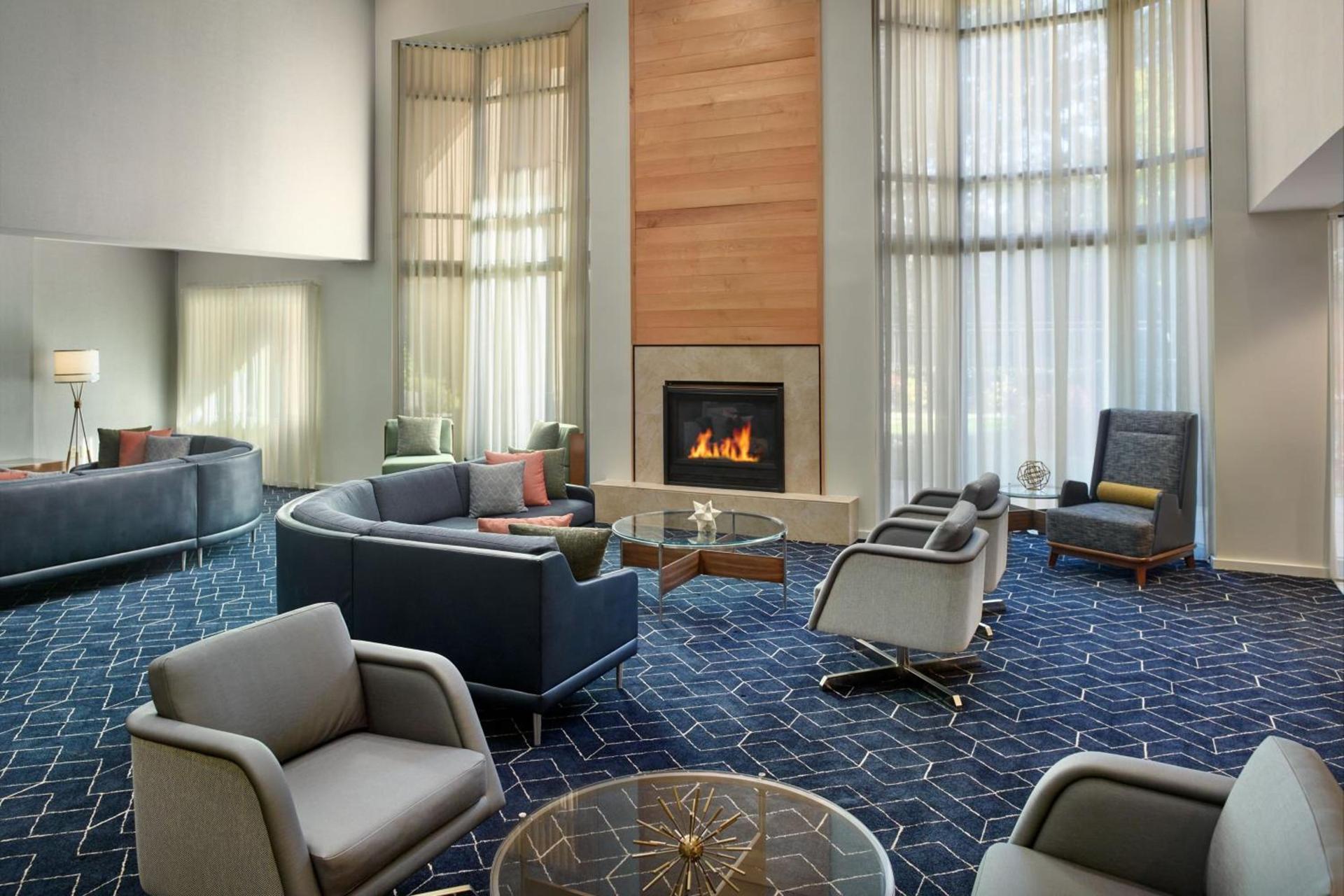 Courtyard by Marriott Atlanta Alpharetta photo 3