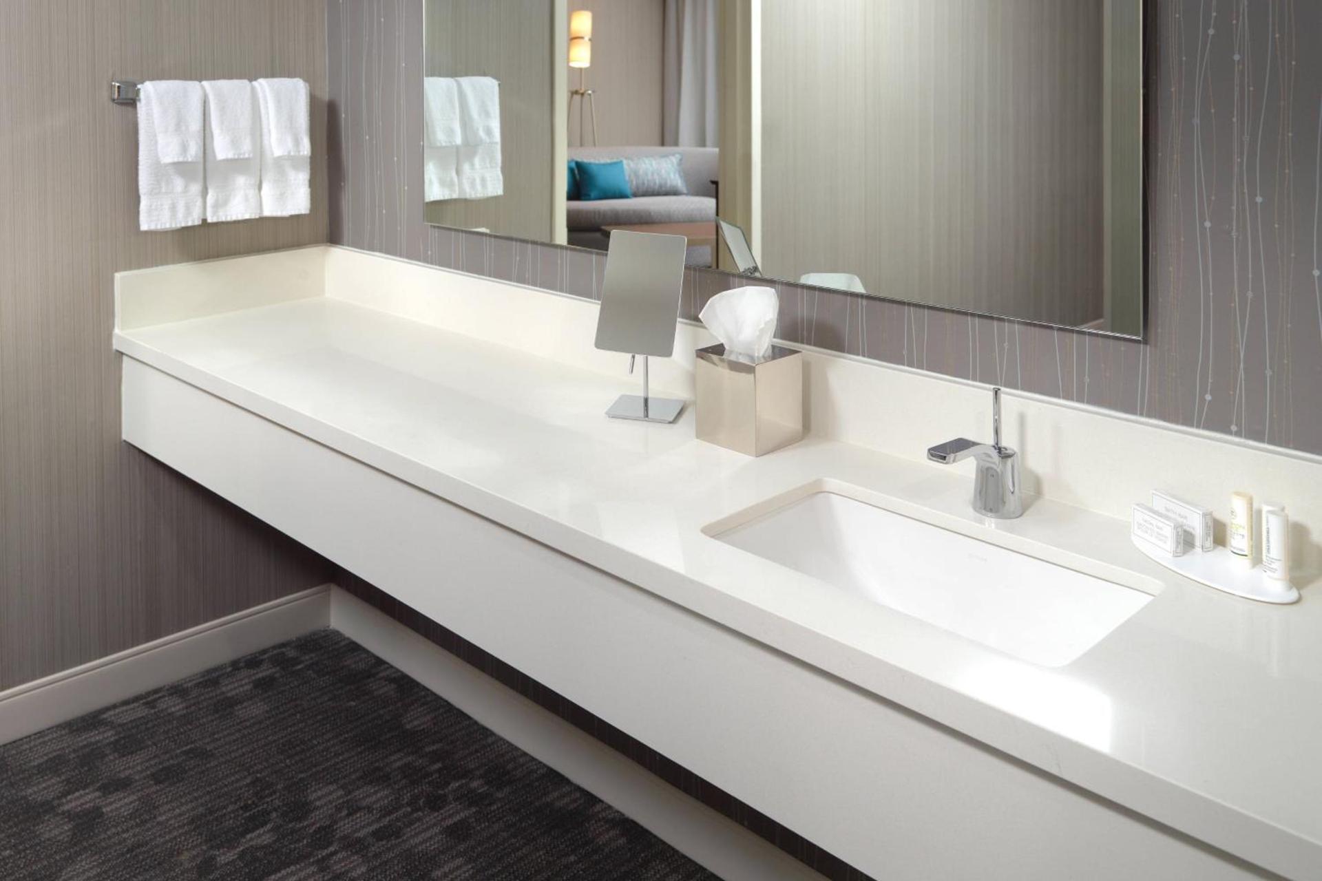 Courtyard by Marriott Atlanta Alpharetta photo 16