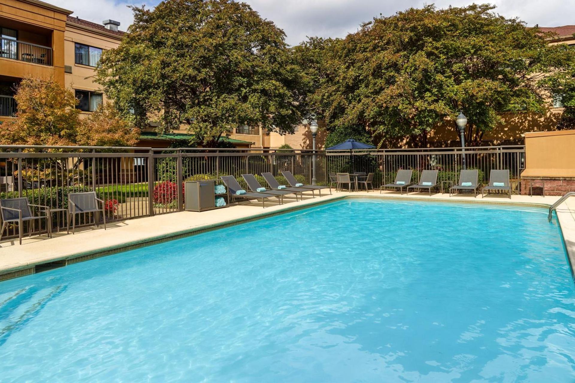 Courtyard by Marriott Atlanta Alpharetta photo 23