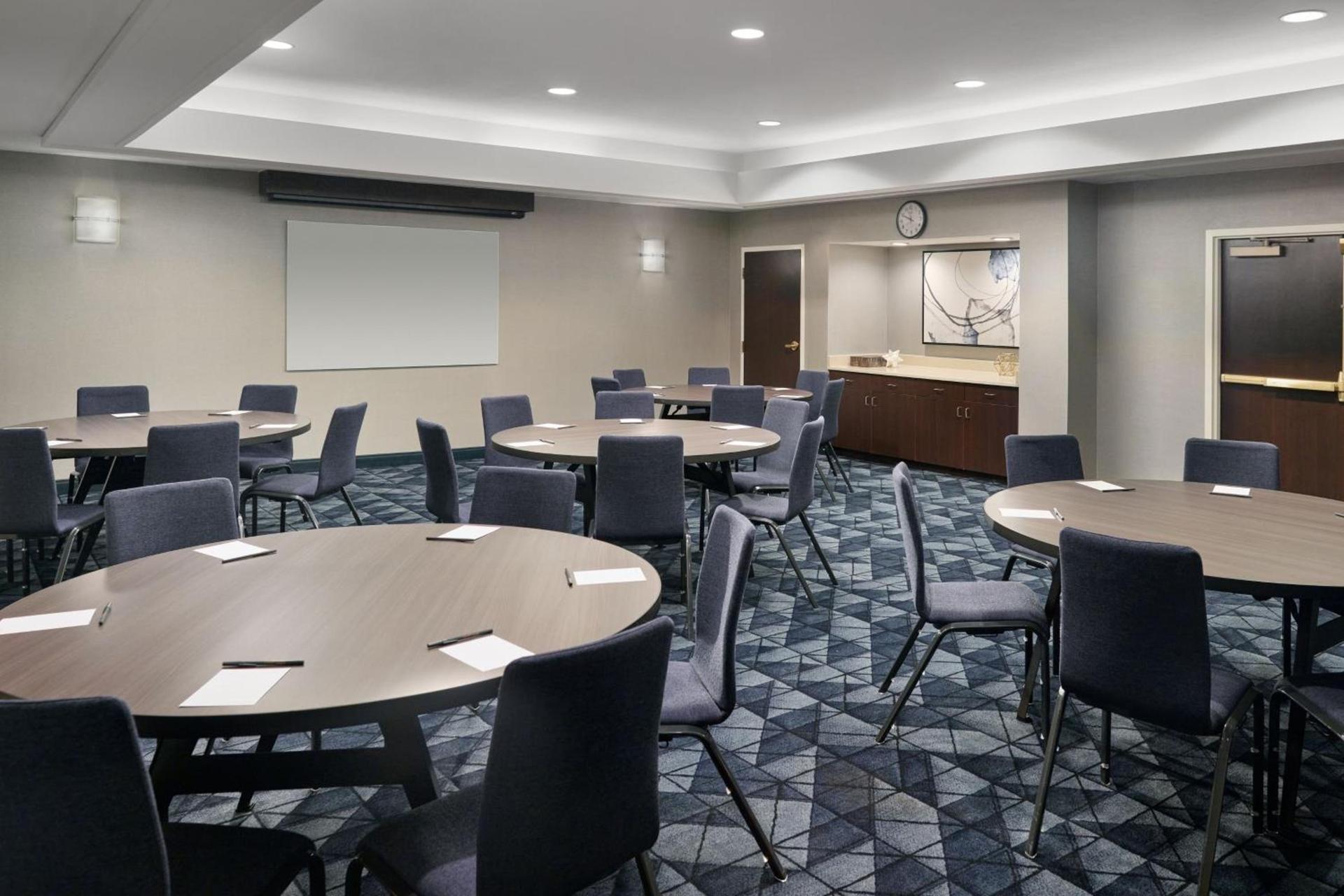 Courtyard by Marriott Atlanta Alpharetta photo 33