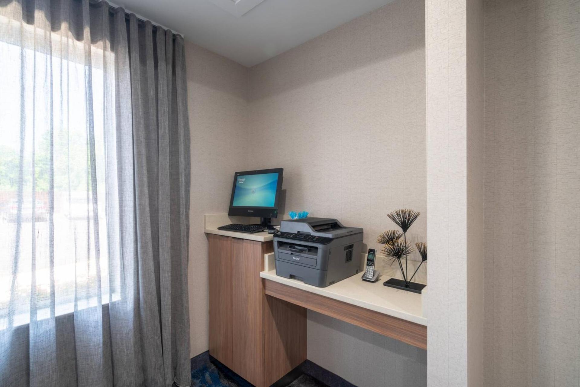 Fairfield Inn & Suites Memphis I-240 & Perkins photo 18