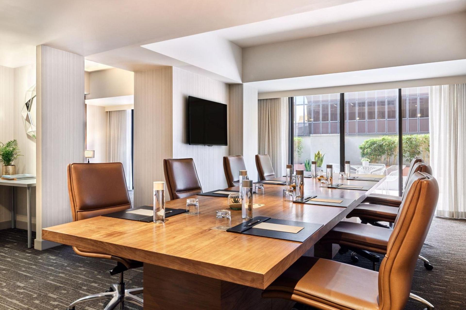 Sheraton Grand Los Angeles photo 38