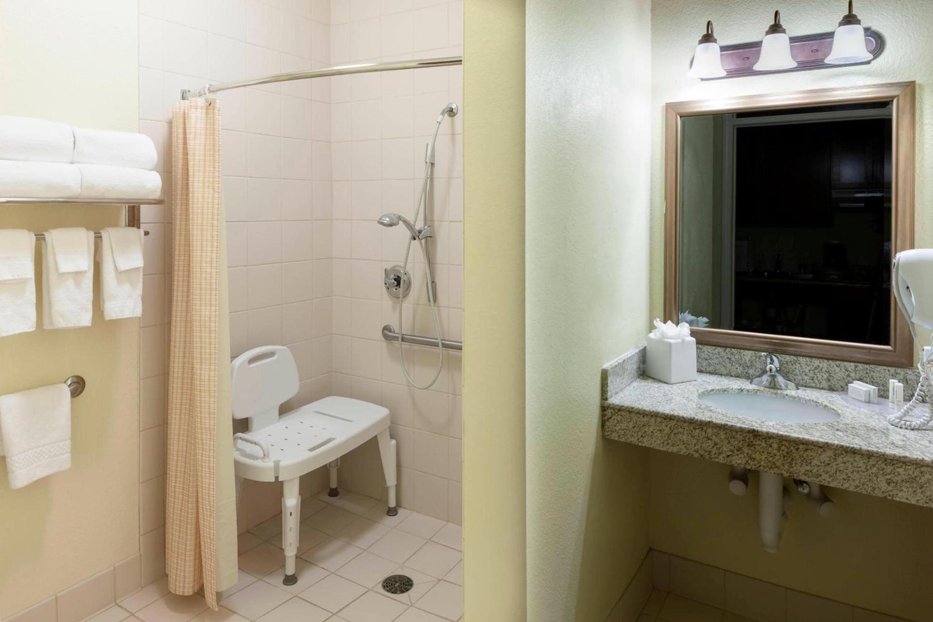 TownePlace Suites by Marriott Texarkana photo 20